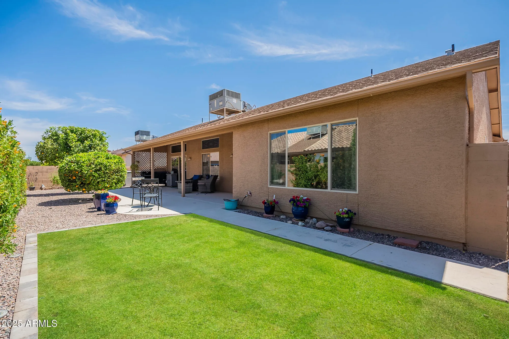 Property Slideshow image 5 of 40 | 1562 e gleneagle dr, Chandler, AZ, 85249