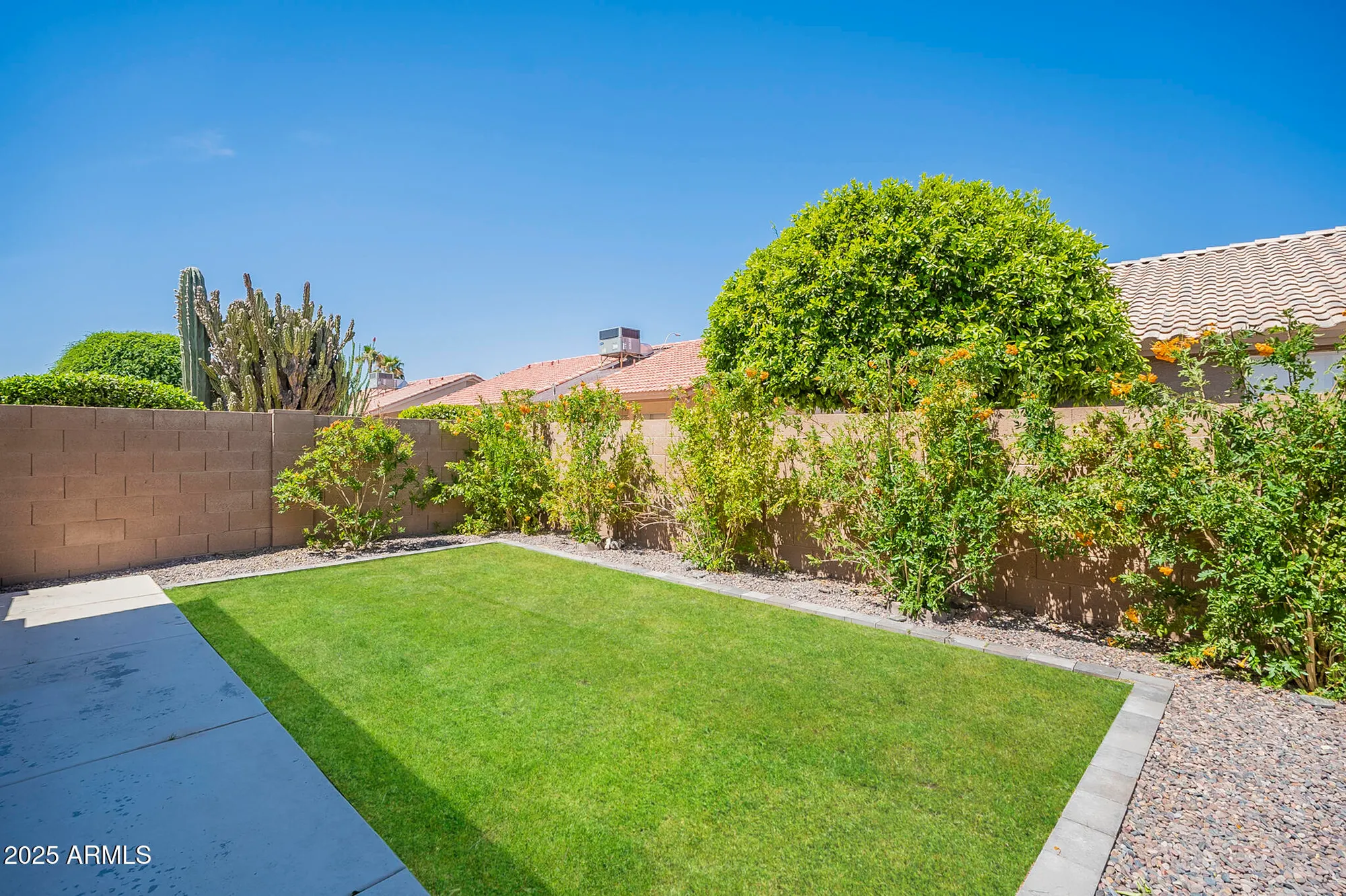 Property Slideshow image 38 of 40 | 1562 e gleneagle dr, Chandler, AZ, 85249