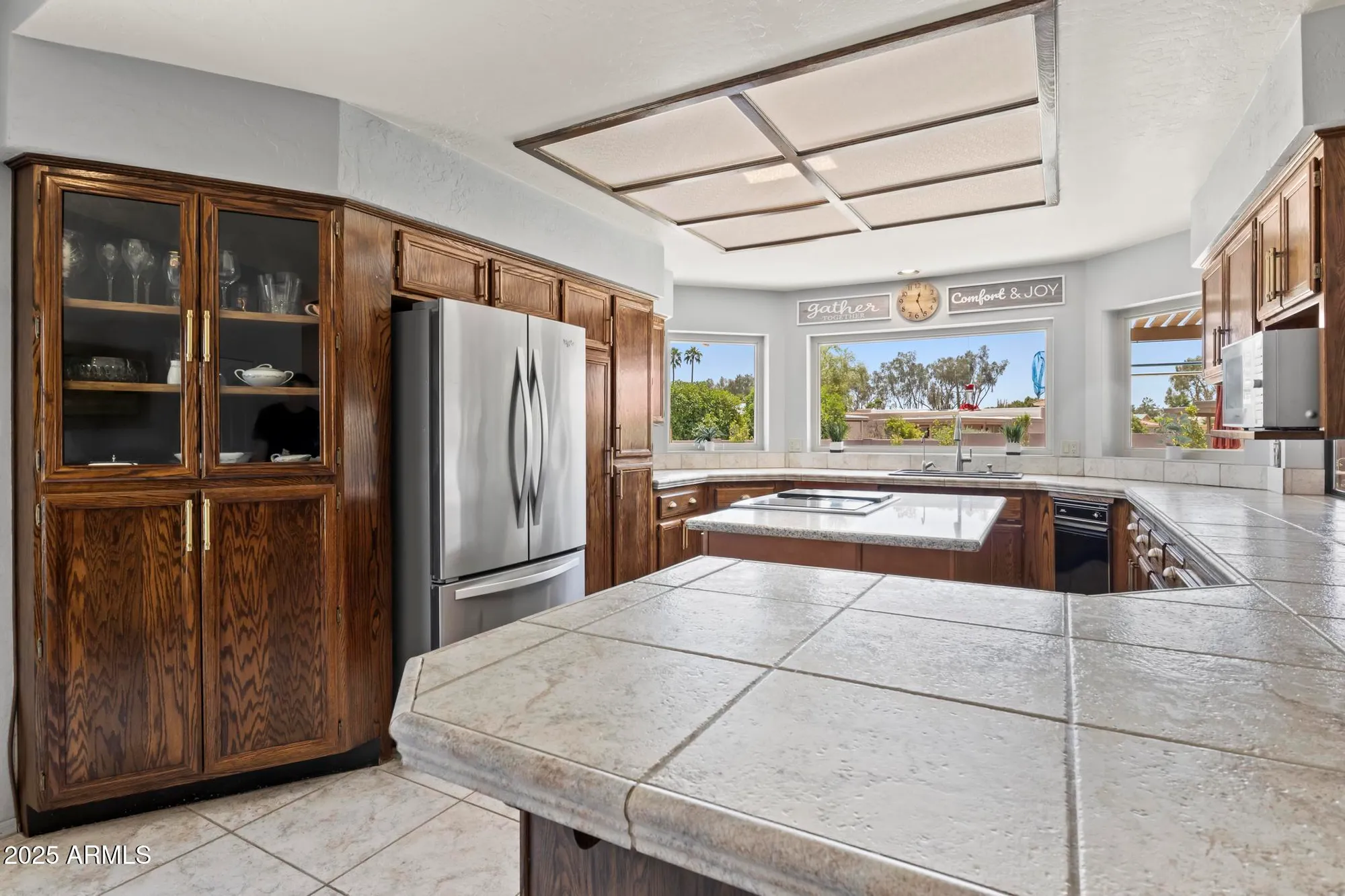 Property Slideshow image 8 of 46 | 9443 e lawndale pl, Sun Lakes, AZ, 85248