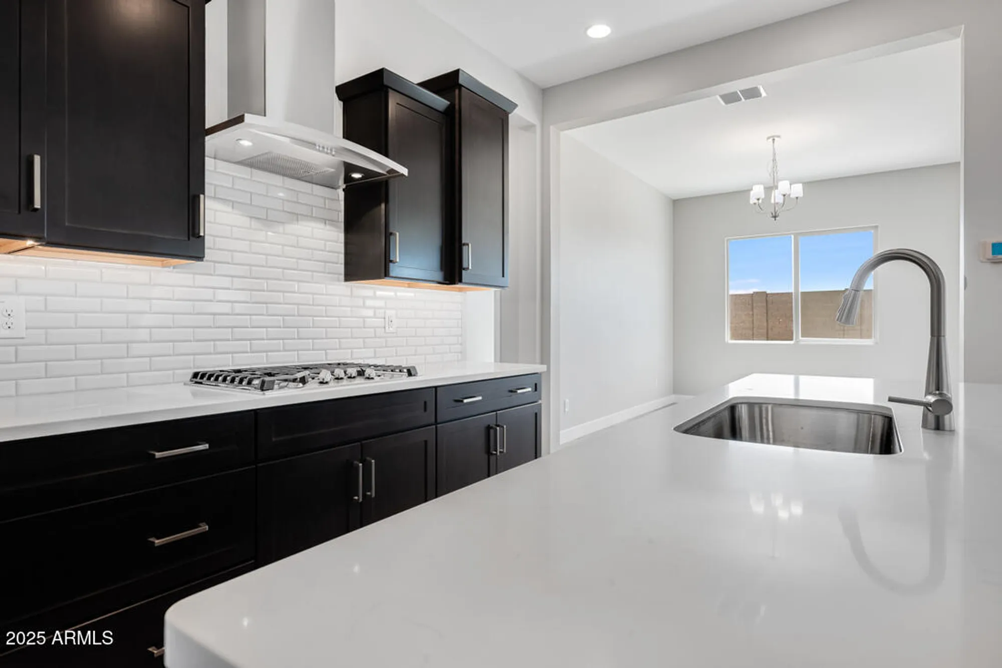 Property Slideshow image 7 of 41 | 18147 w tanglewood dr, Goodyear, AZ, 85338