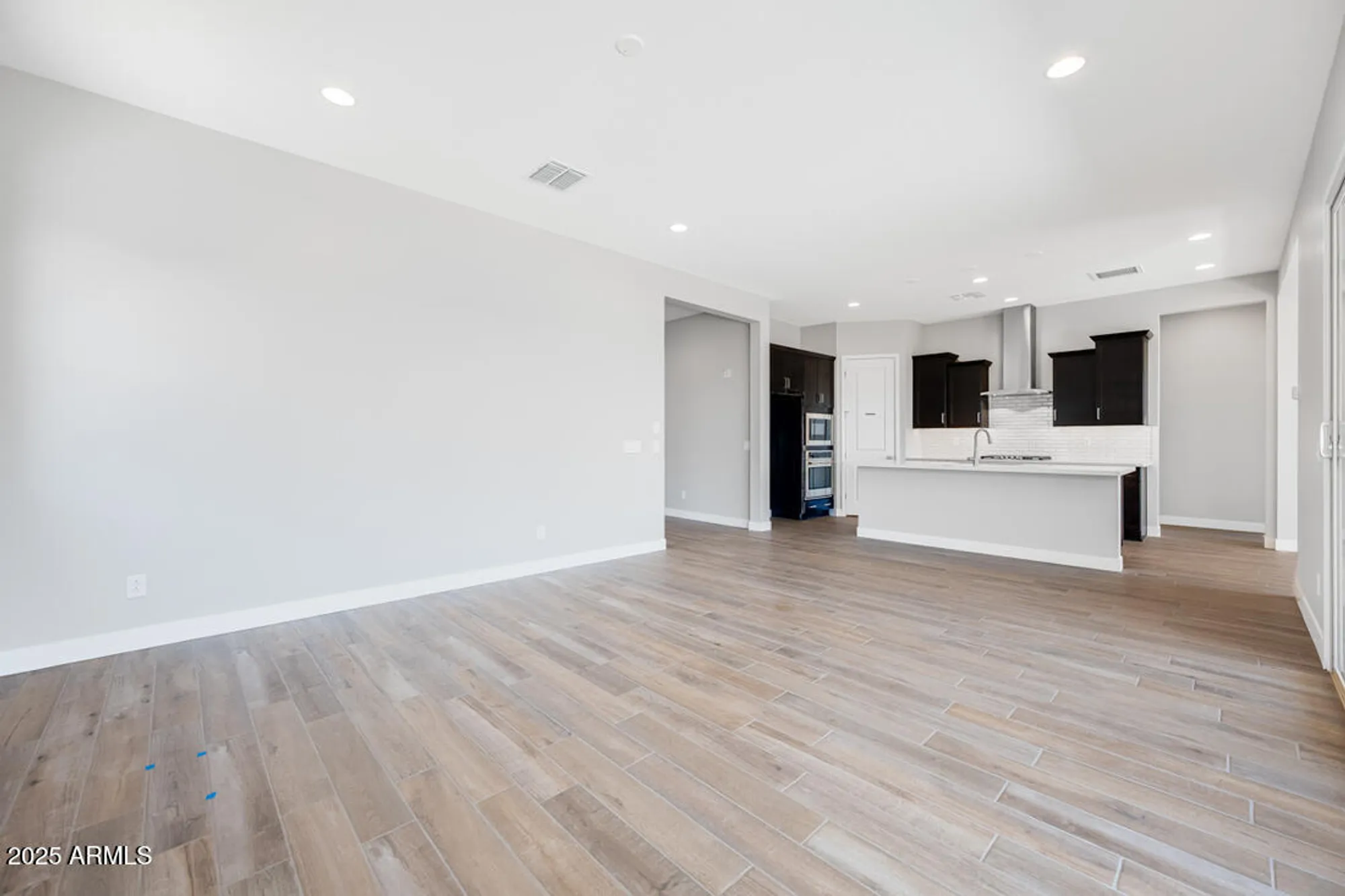 Property Slideshow image 19 of 41 | 18147 w tanglewood dr, Goodyear, AZ, 85338