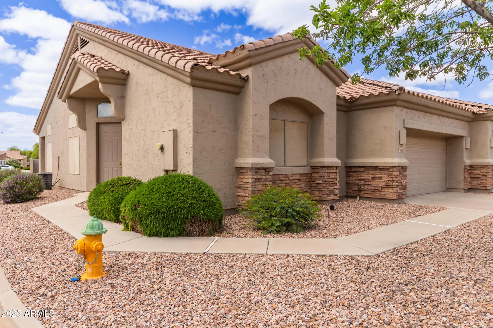 Property Slideshow image 2 of 30 | 1439 n desert willow st, Casa Grande, AZ, 85122