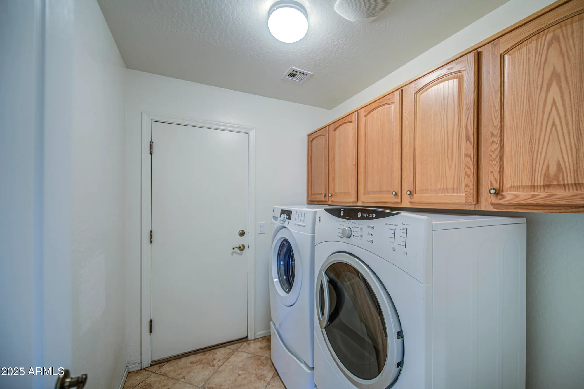 Property Slideshow image 16 of 21 | 2375 e fiesta dr, Casa Grande, AZ, 85194