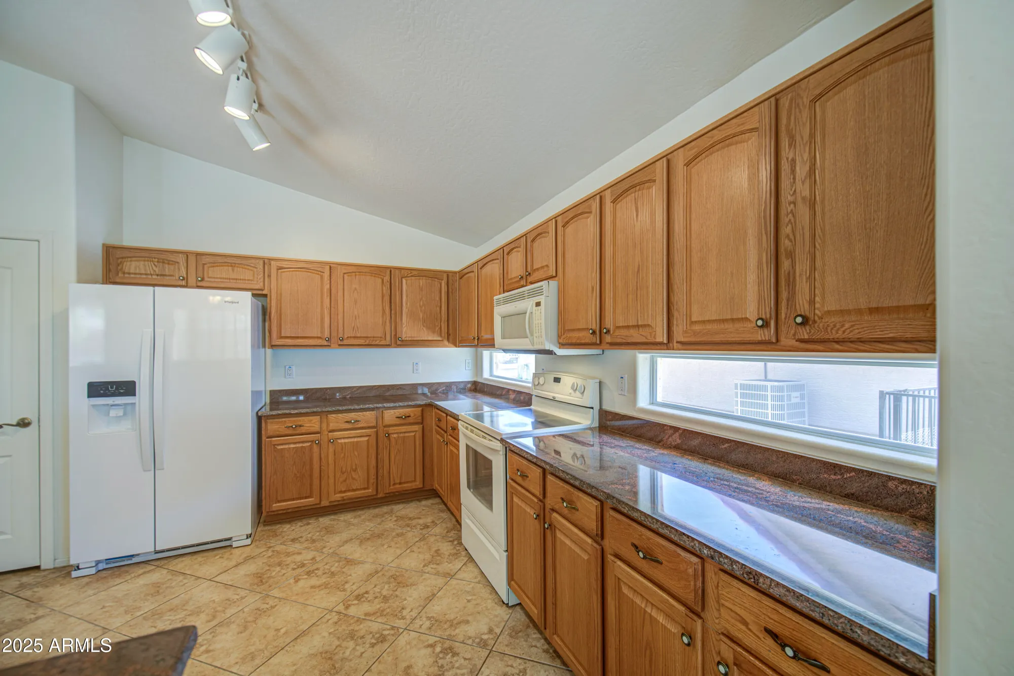 Property Slideshow image 9 of 21 | 2375 e fiesta dr, Casa Grande, AZ, 85194