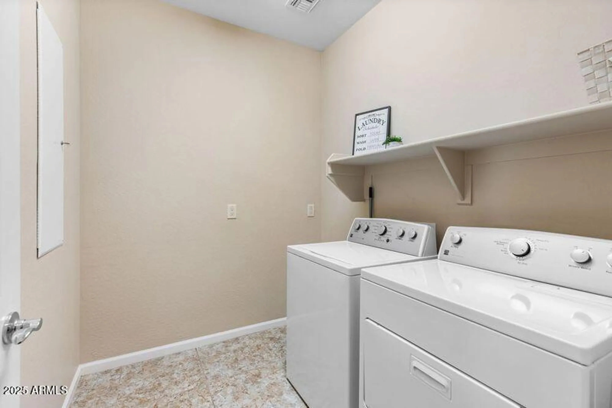 Property Slideshow image 27 of 53 | 3969 n 163rd ln, Goodyear, AZ, 85395