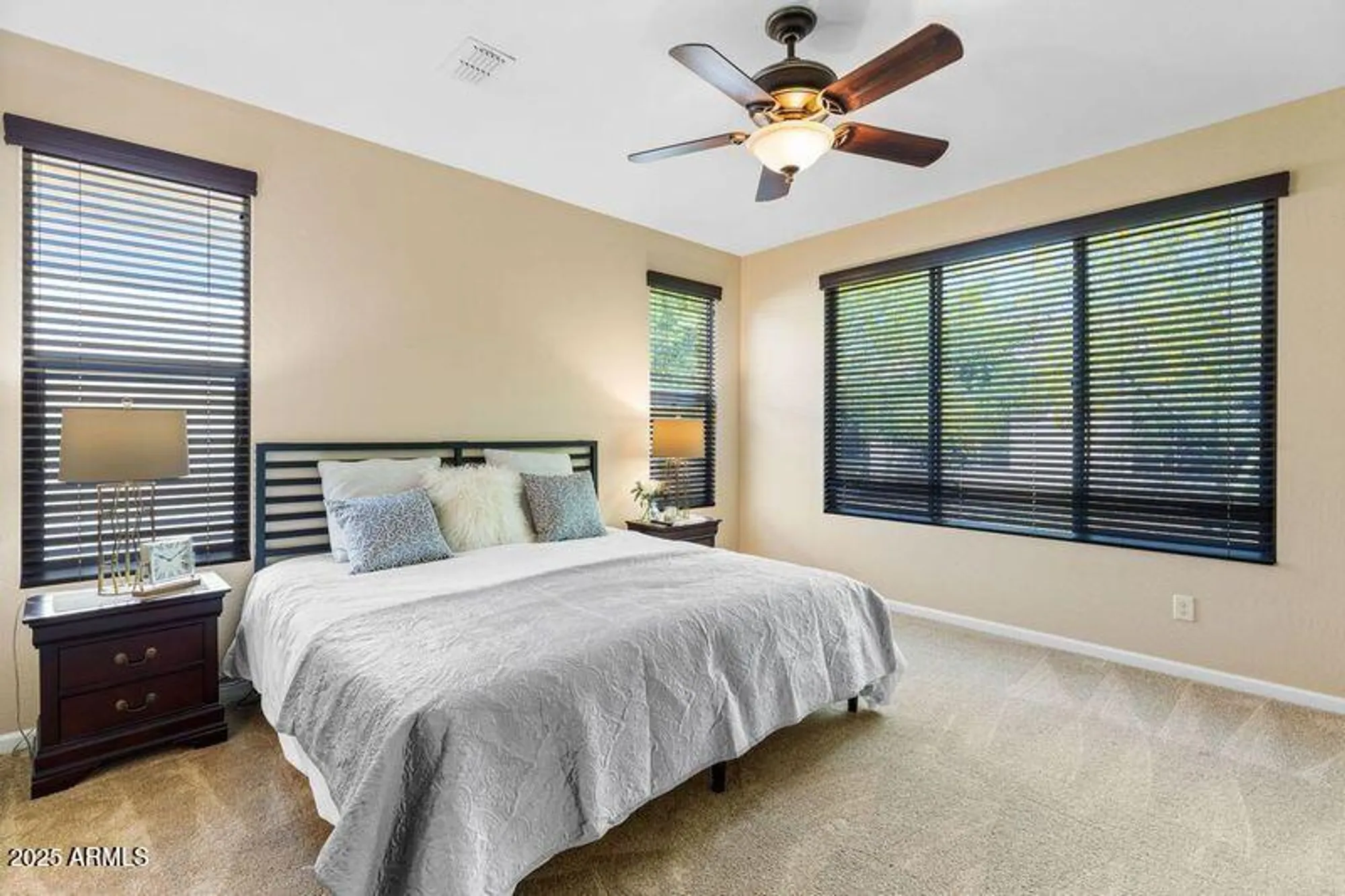 Property Slideshow image 21 of 53 | 3969 n 163rd ln, Goodyear, AZ, 85395