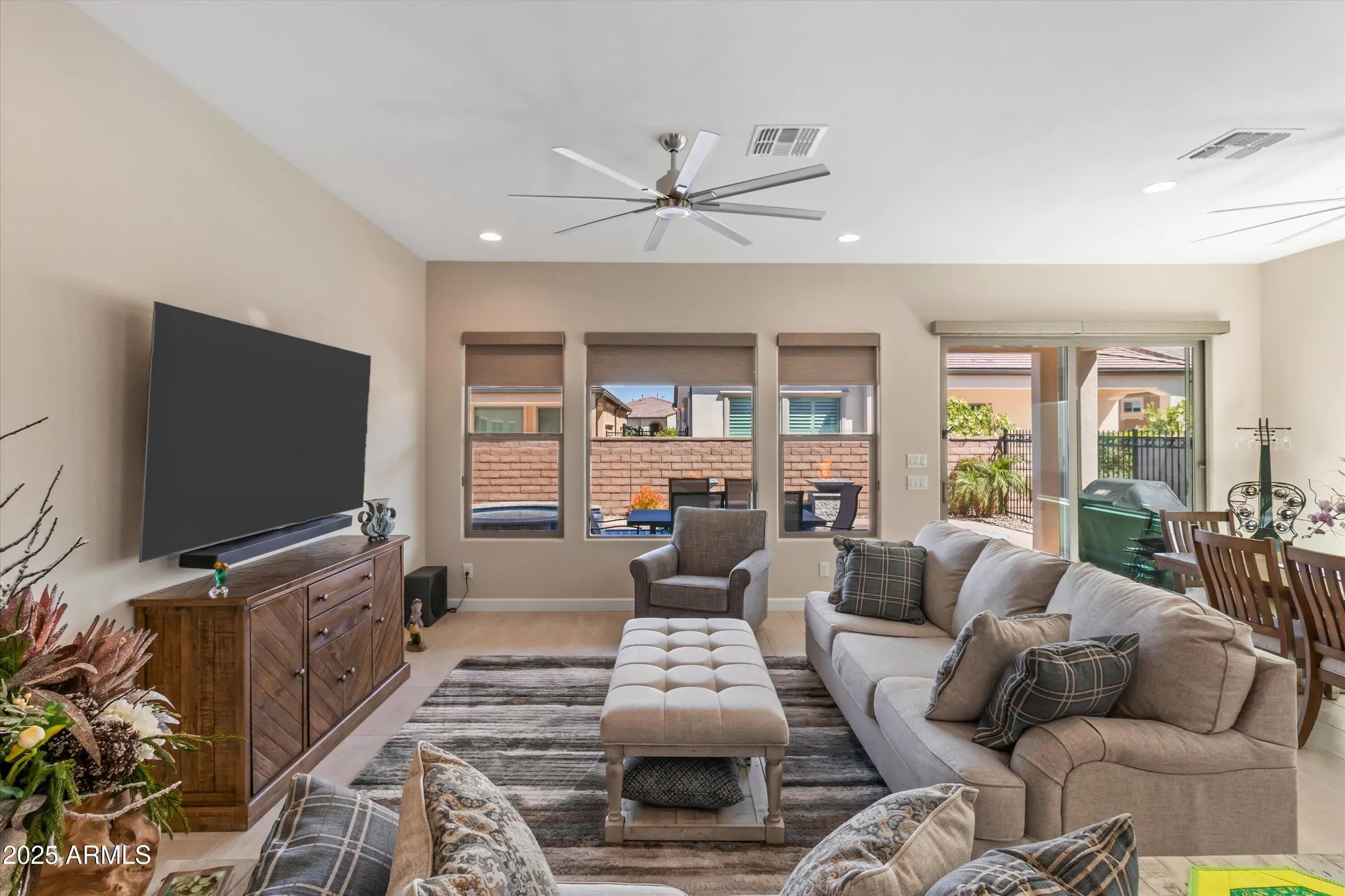 Property Slideshow image 13 of 56 | 644 e las puertas ln, Queen Creek, AZ, 85140