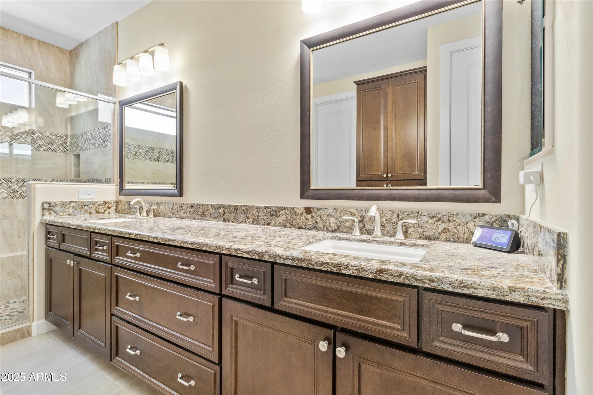 Property Slideshow image 22 of 56 | 644 e las puertas ln, Queen Creek, AZ, 85140