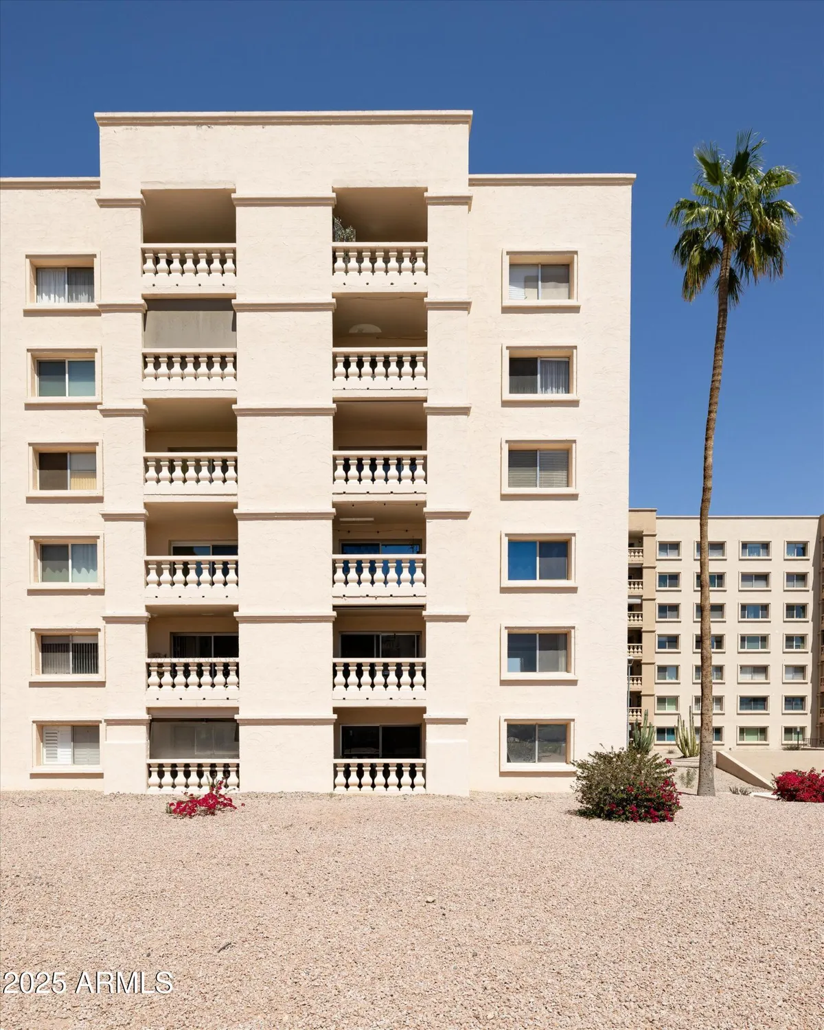 Property Slideshow image 23 of 29 | 7920 e camelback rd 110, Scottsdale, AZ, 85251