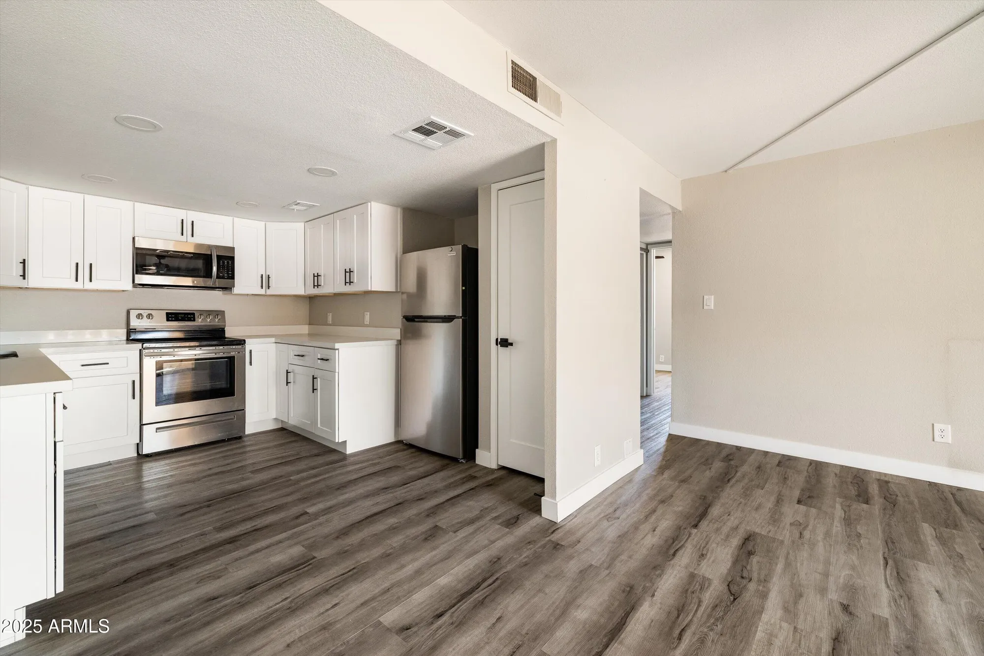 Property Slideshow image 6 of 29 | 7920 e camelback rd 110, Scottsdale, AZ, 85251