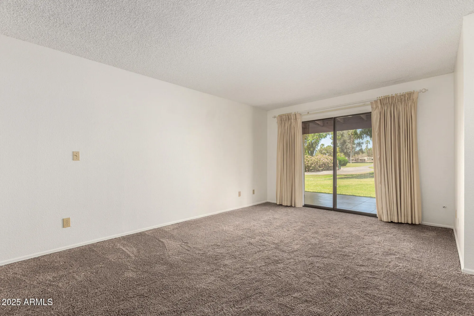 Property Slideshow image 17 of 29 | 617 s arrowwood way, Mesa, AZ, 85208