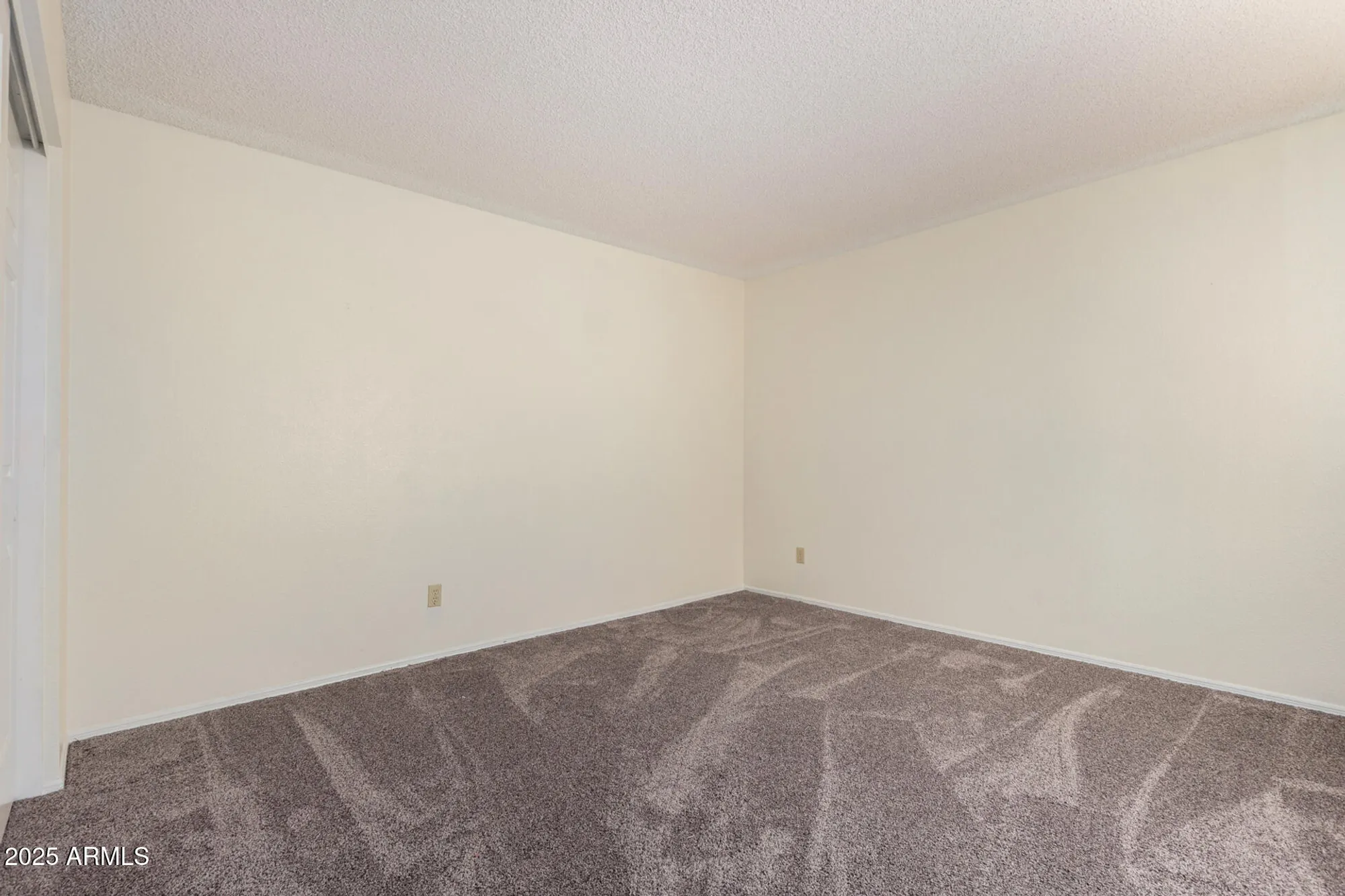 Property Slideshow image 21 of 29 | 617 s arrowwood way, Mesa, AZ, 85208