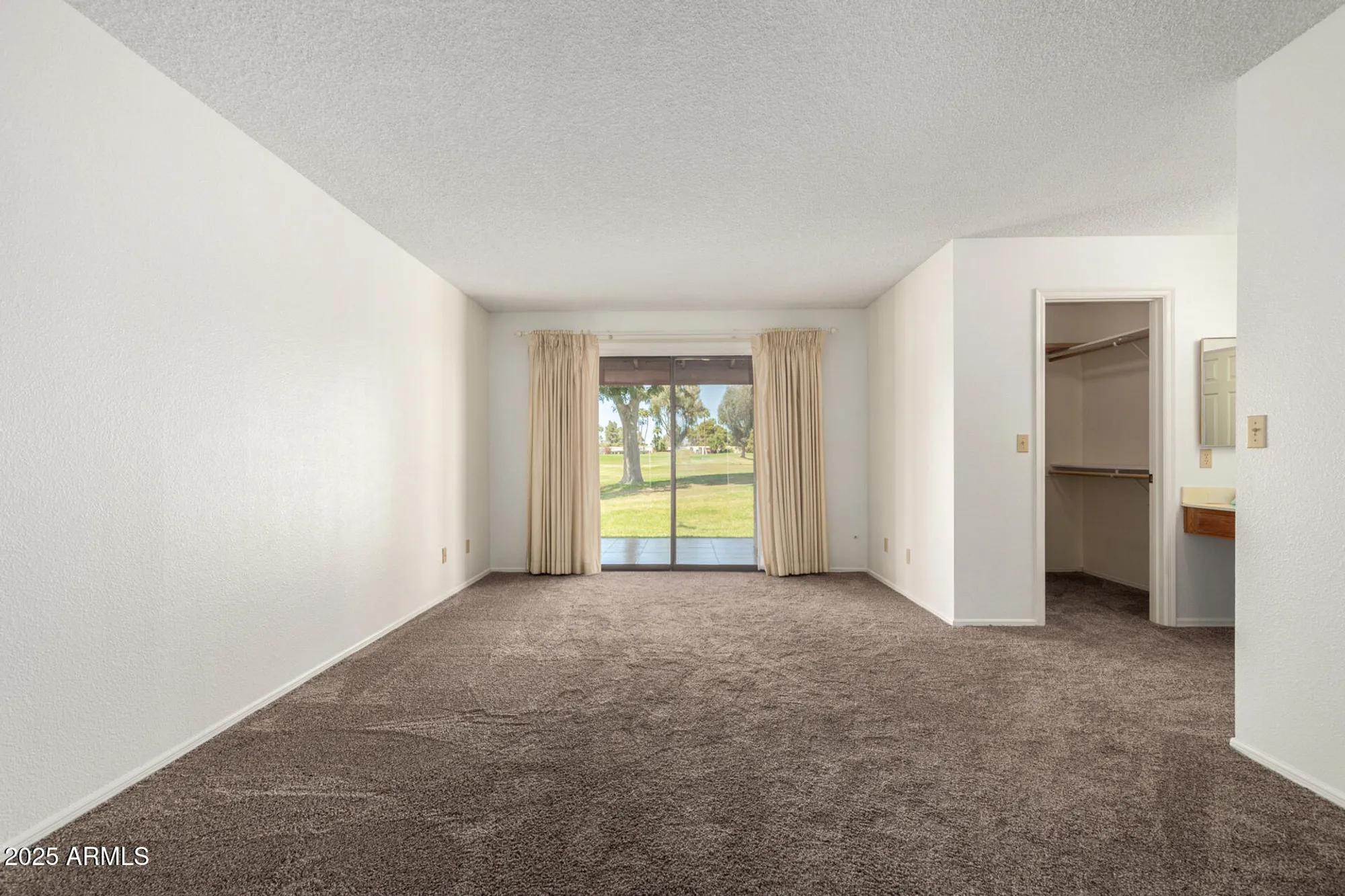 Property Slideshow image 16 of 29 | 617 s arrowwood way, Mesa, AZ, 85208