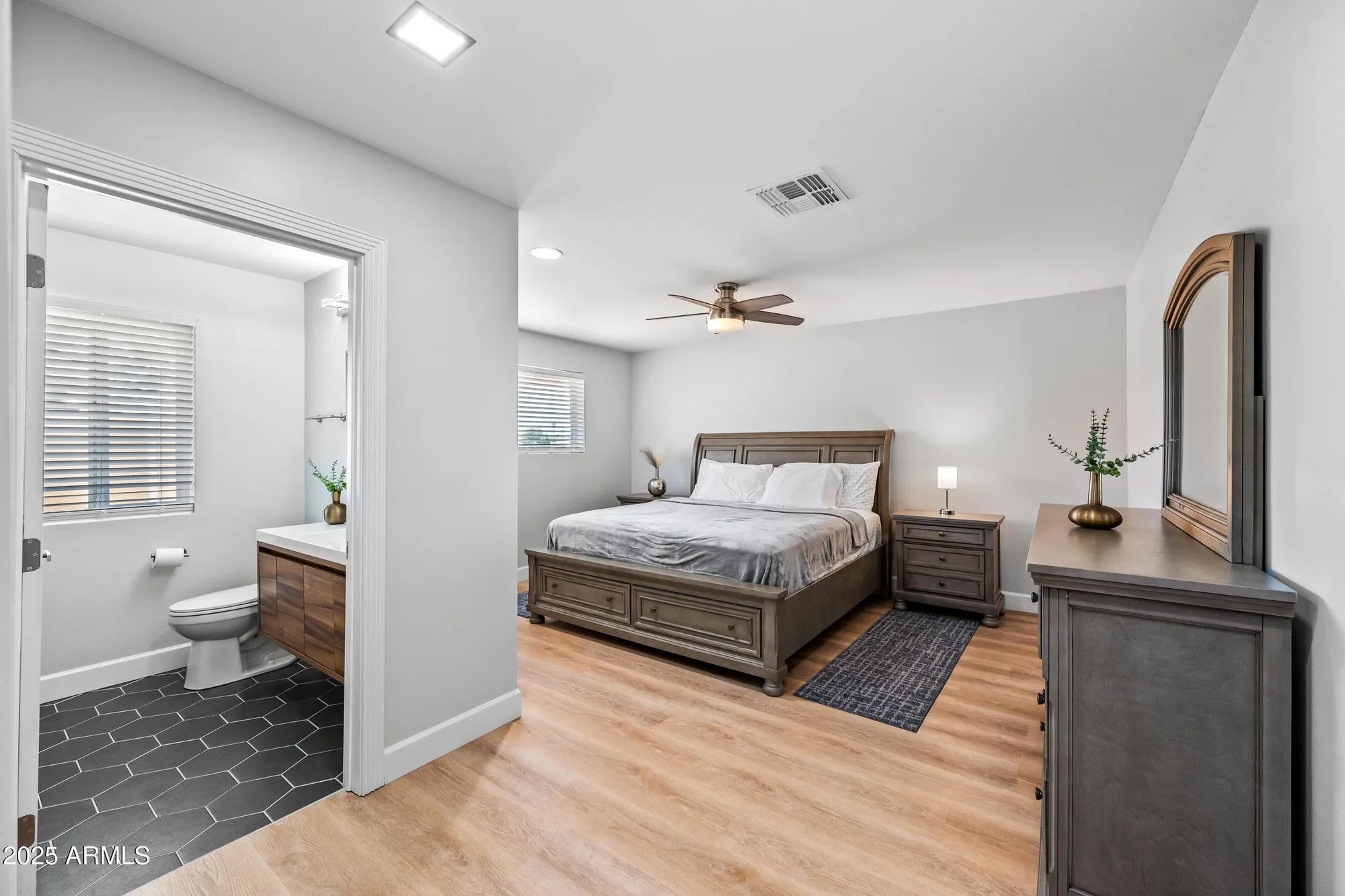 Property Slideshow image 50 of 75 | 10544 w prairie hills cir, Sun City, AZ, 85351