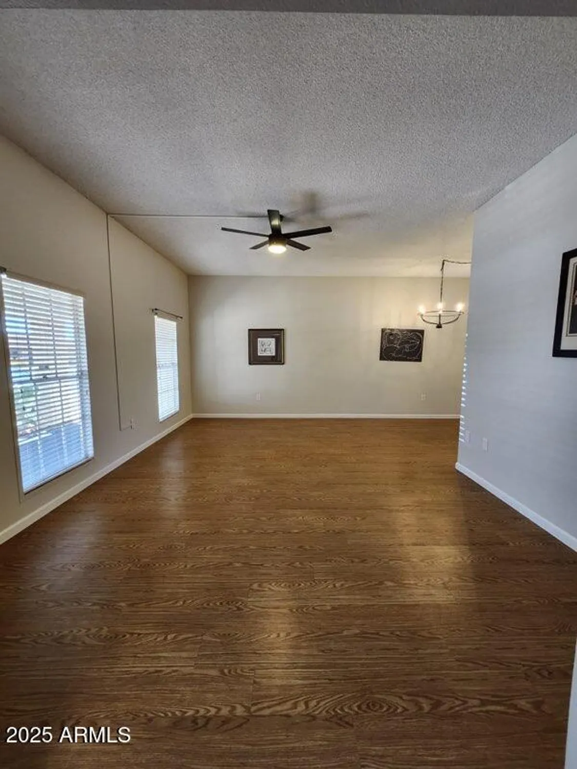 Property Slideshow image 7 of 16 | 10922 w welk dr, Sun City, AZ, 85373