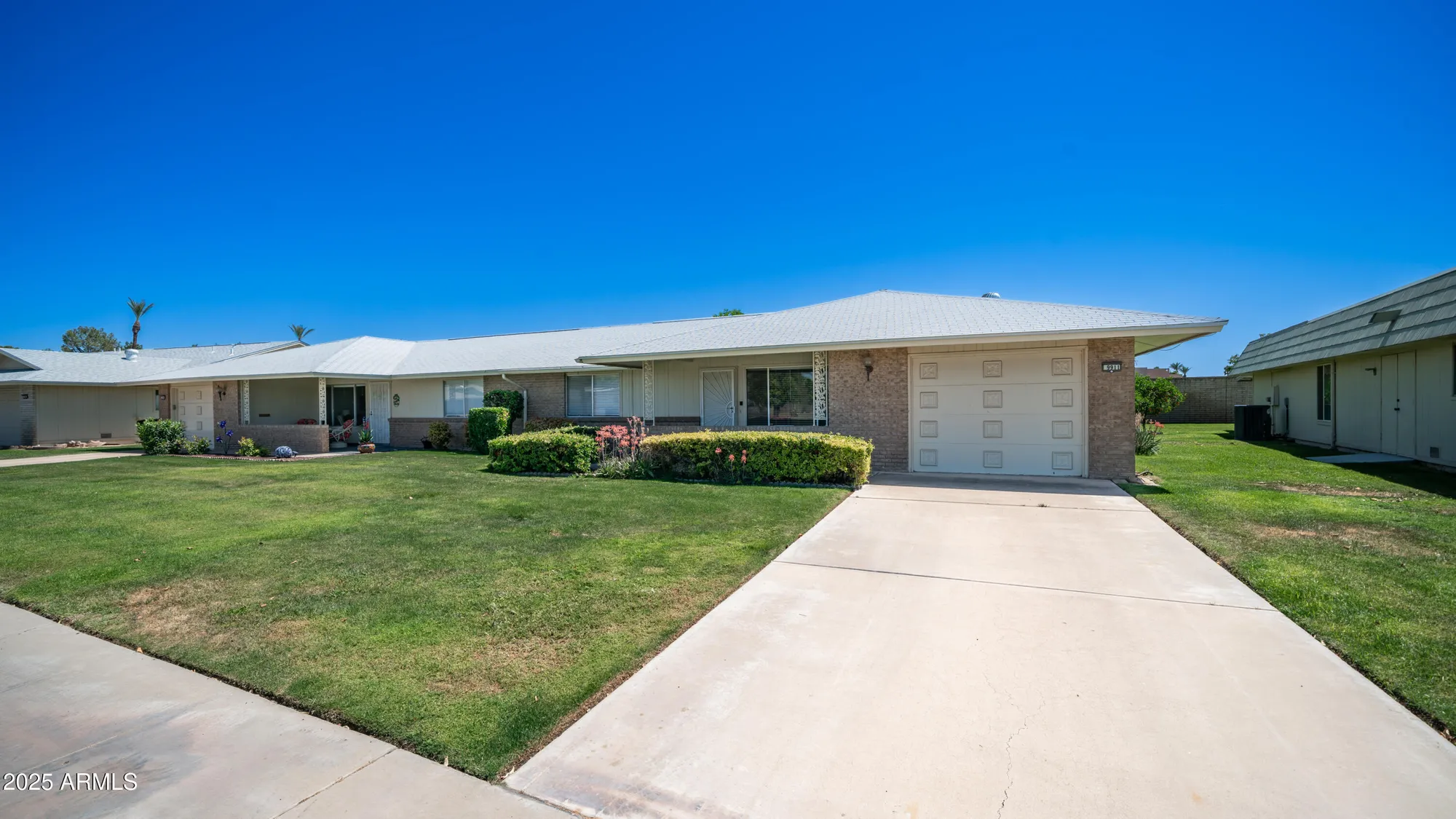 Property Slideshow image 4 of 31 | 9911 w pleasant valley rd, Sun City, AZ, 85351