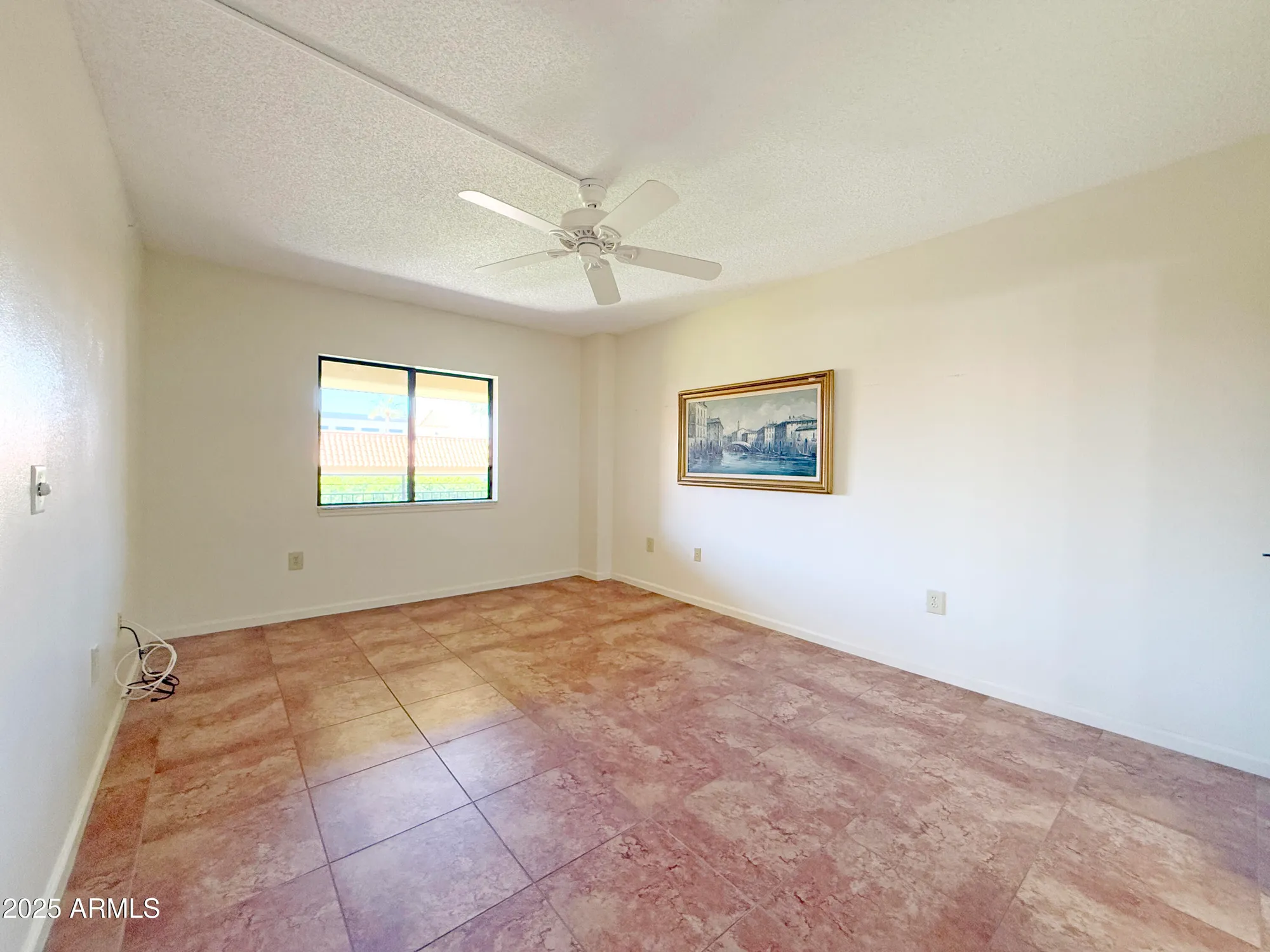 Property Slideshow image 13 of 18 | 10330 w thunderbird blvd c304, Sun City, AZ, 85351