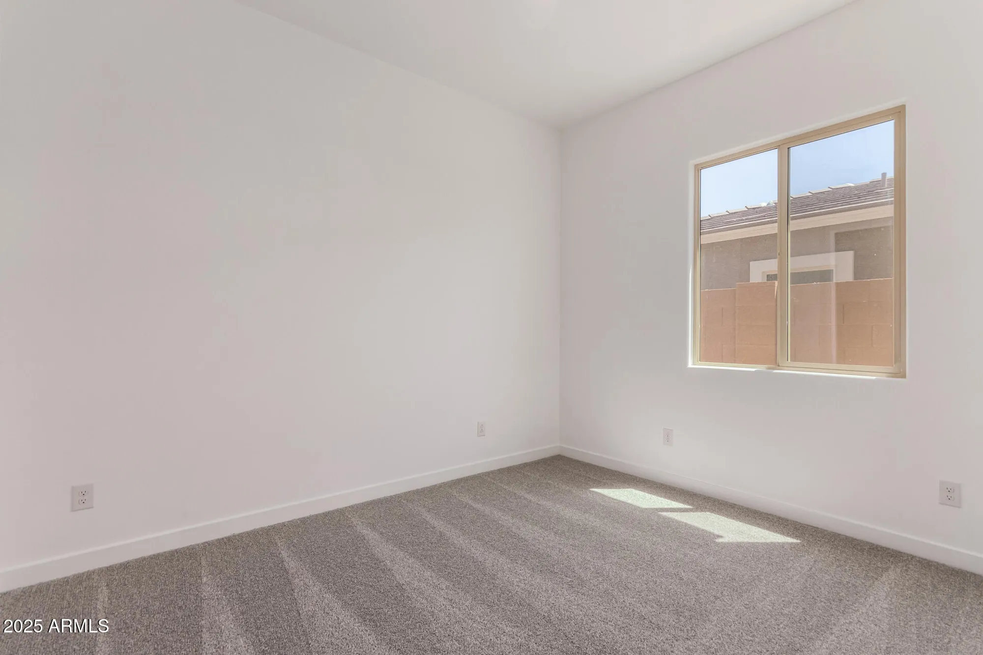 Property Slideshow image 8 of 49 | 24078 n 171st dr, Surprise, AZ, 85387