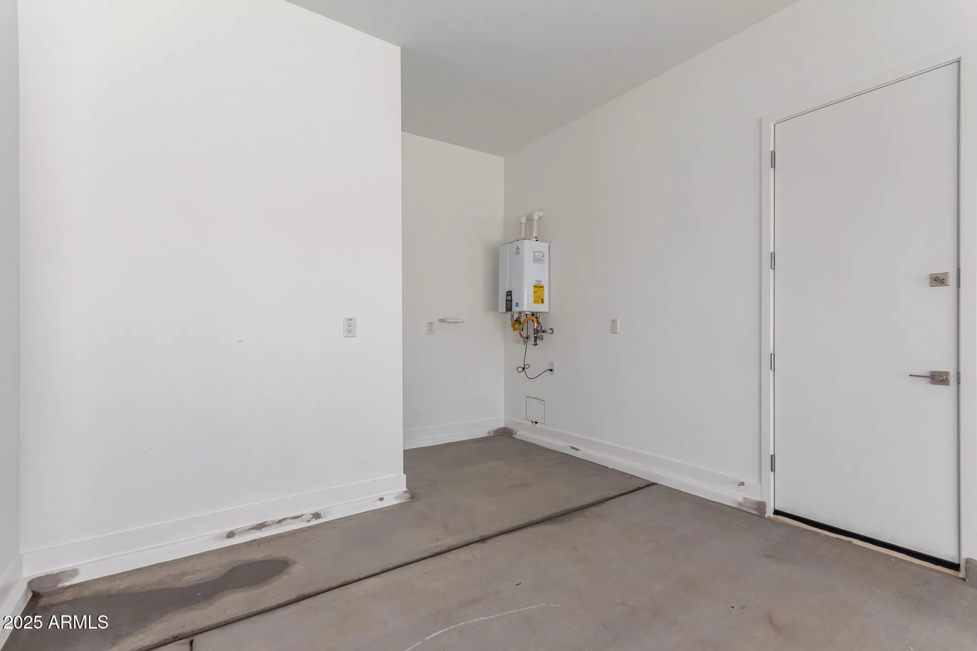 Property Slideshow image 15 of 49 | 24078 n 171st dr, Surprise, AZ, 85387