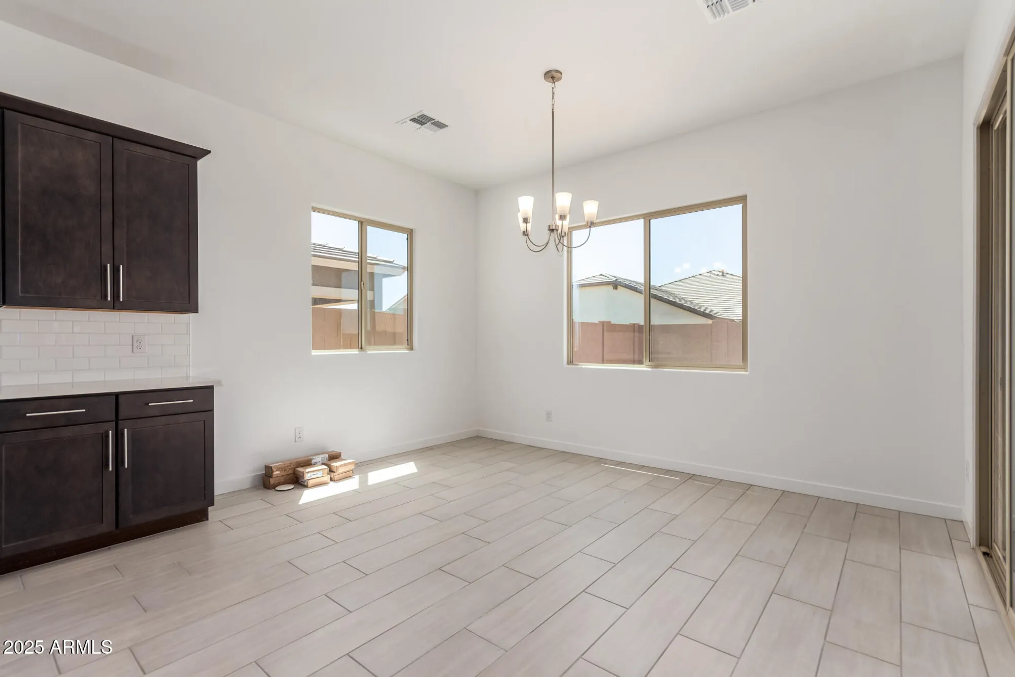 Property Slideshow image 31 of 49 | 24078 n 171st dr, Surprise, AZ, 85387