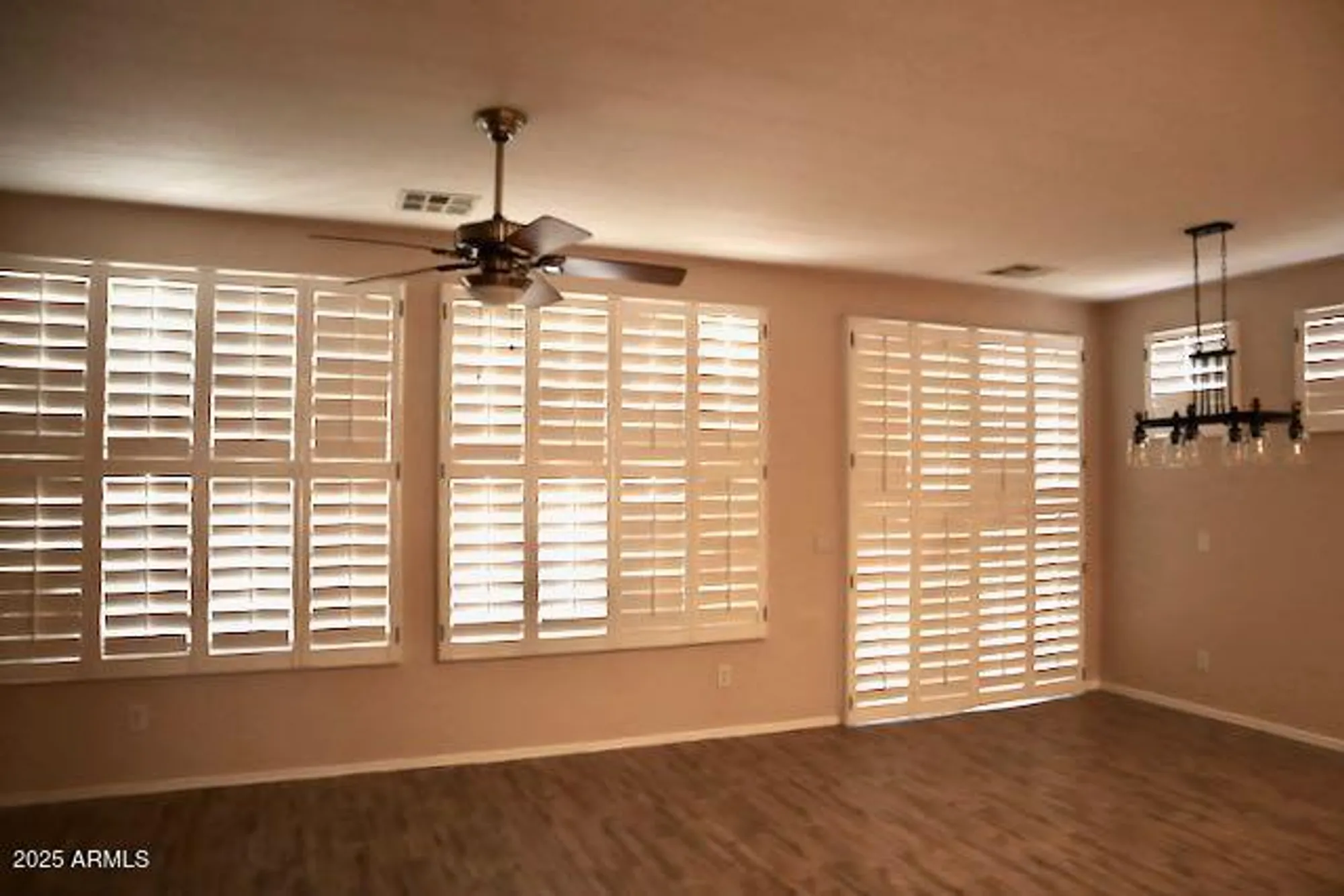 Property Slideshow image 11 of 41 | 4747 e narrowleaf dr, Gilbert, AZ, 85298