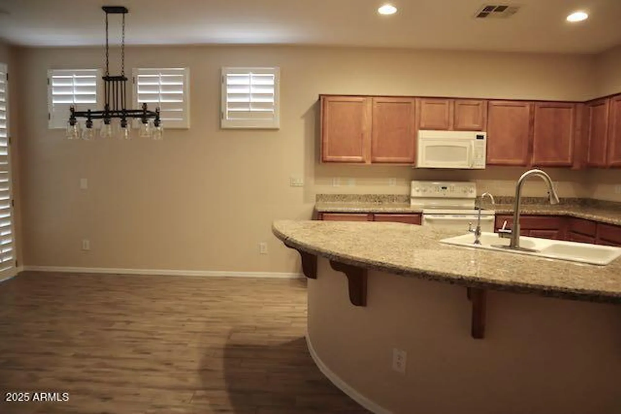 Property Slideshow image 7 of 41 | 4747 e narrowleaf dr, Gilbert, AZ, 85298