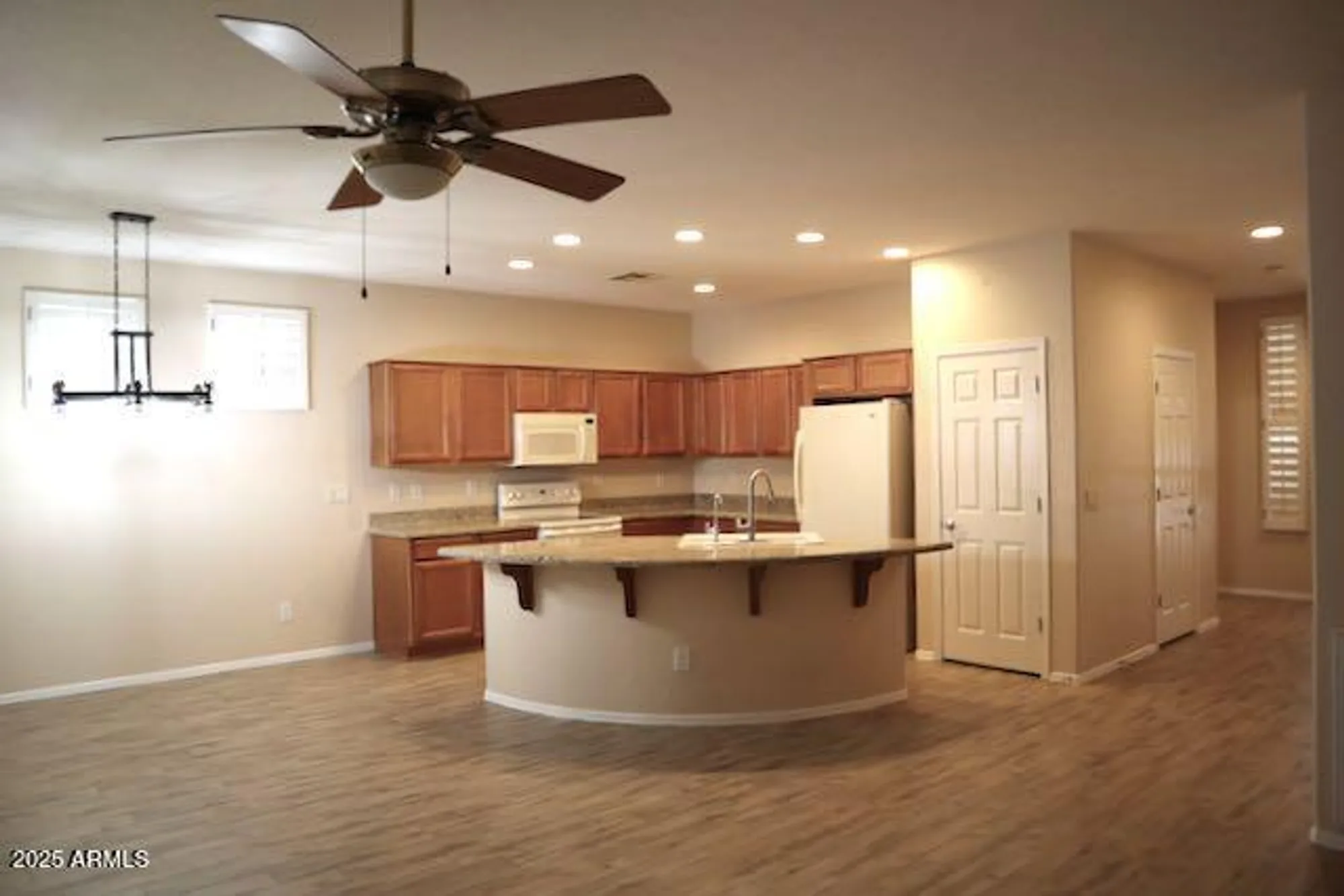 Property Slideshow image 6 of 41 | 4747 e narrowleaf dr, Gilbert, AZ, 85298