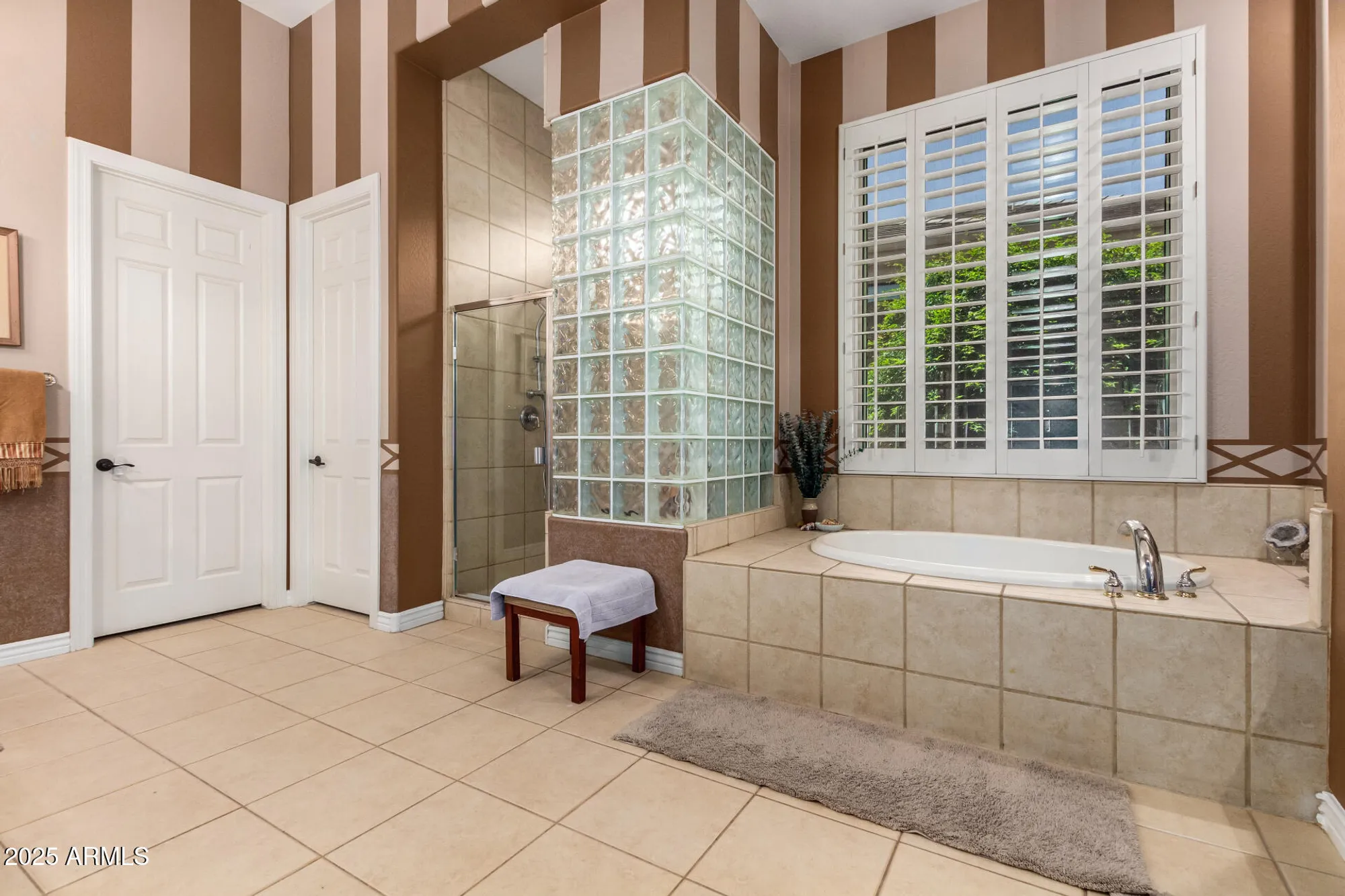 Property Slideshow image 32 of 60 | 41715 n river bend rd, Phoenix, AZ, 85086