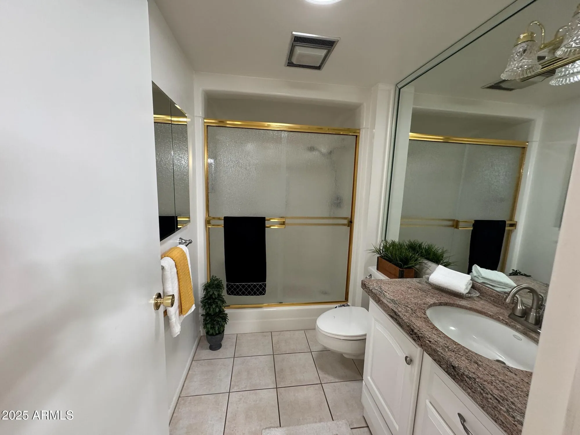 Property Slideshow image 16 of 23 | 18211 n conestoga dr, Sun City, AZ, 85373