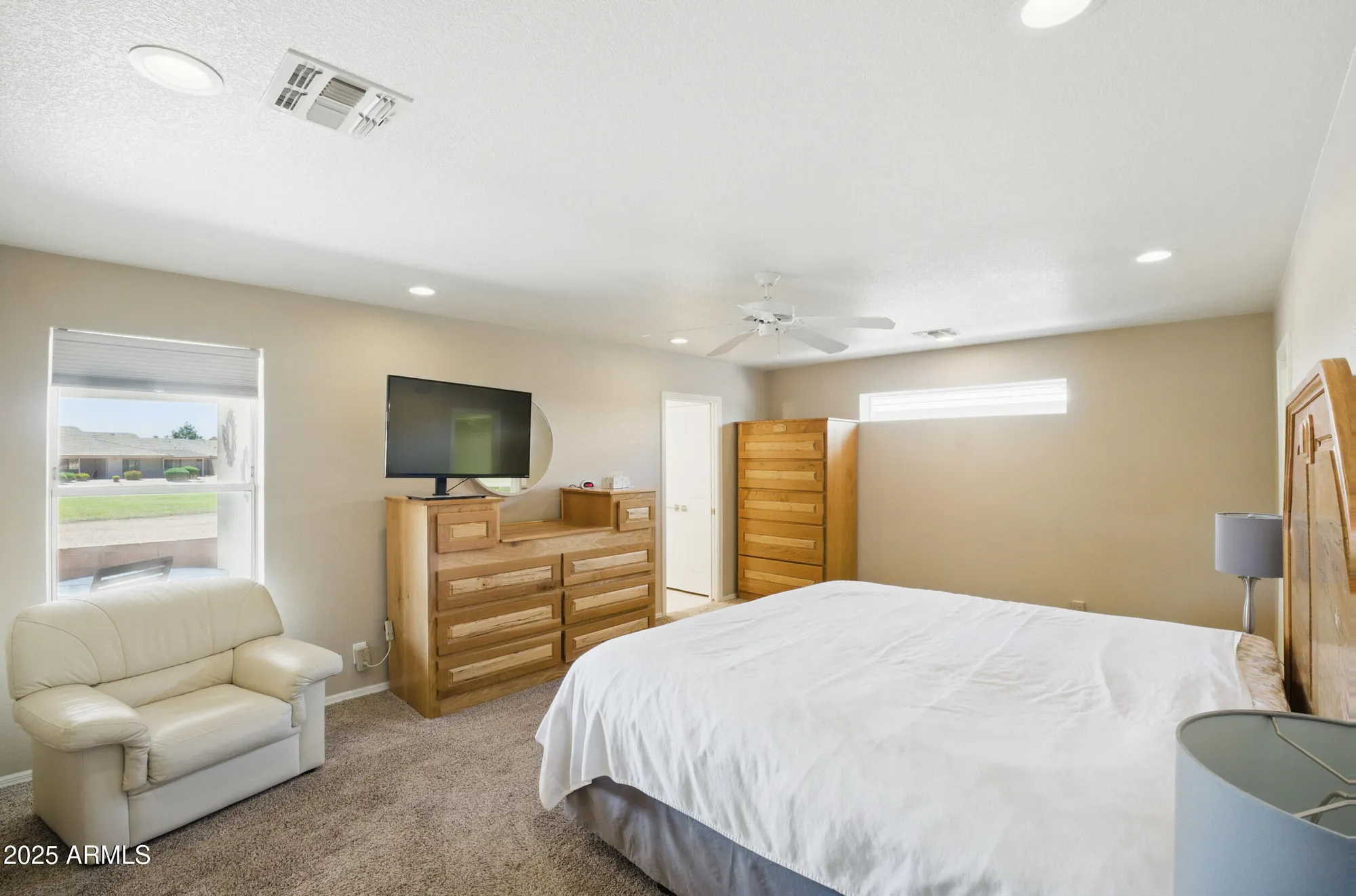Property Slideshow image 11 of 20 | 11059 e kilarea ave, Mesa, AZ, 85209