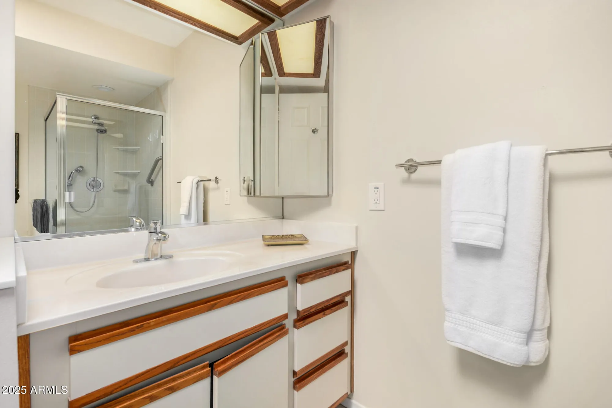 Property Slideshow image 23 of 34 | 11006 e navajo dr, Sun Lakes, AZ, 85248