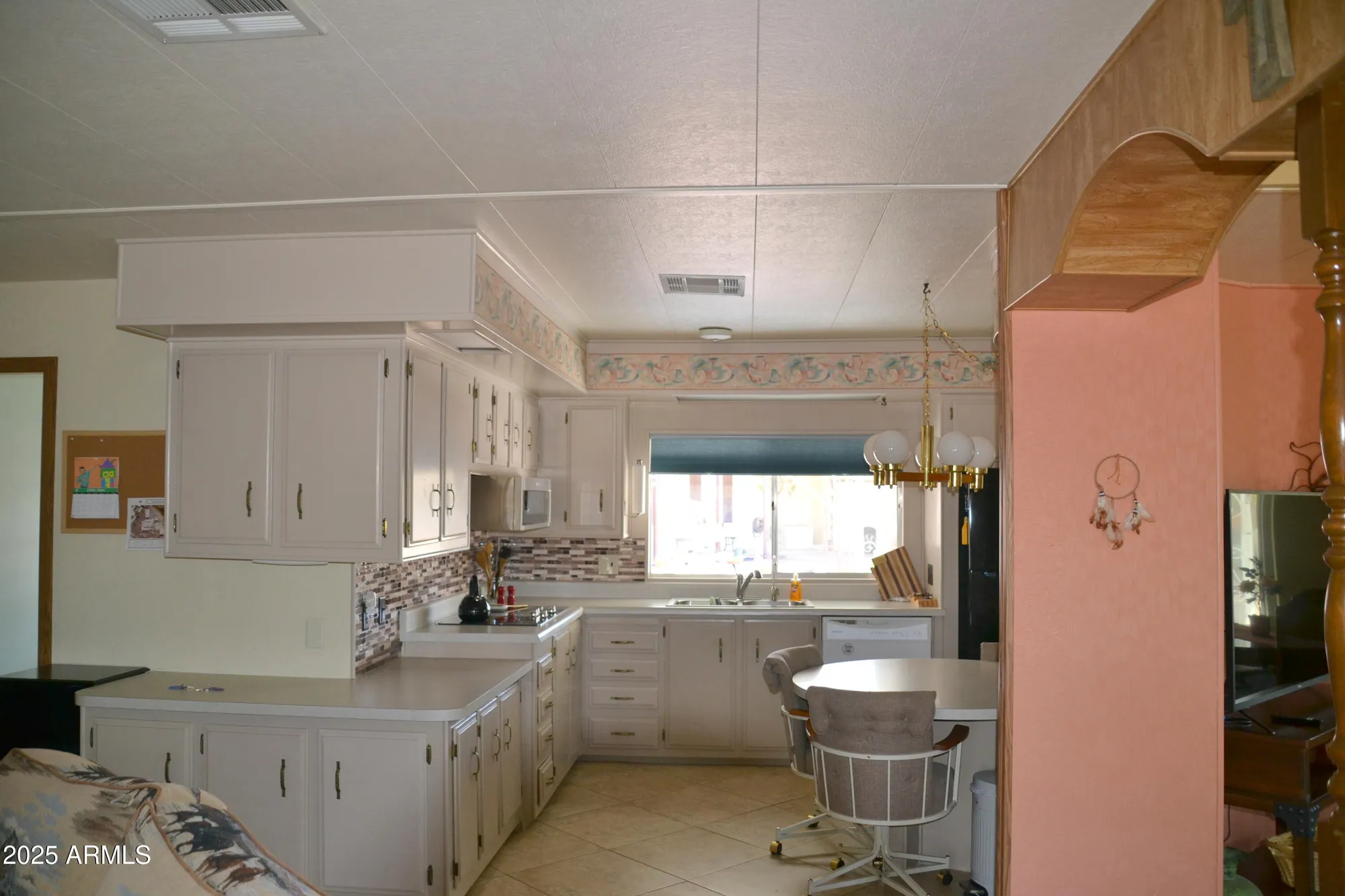 Property Slideshow image 6 of 17 | 8310 e deep canyon ct, Mesa, AZ, 85208