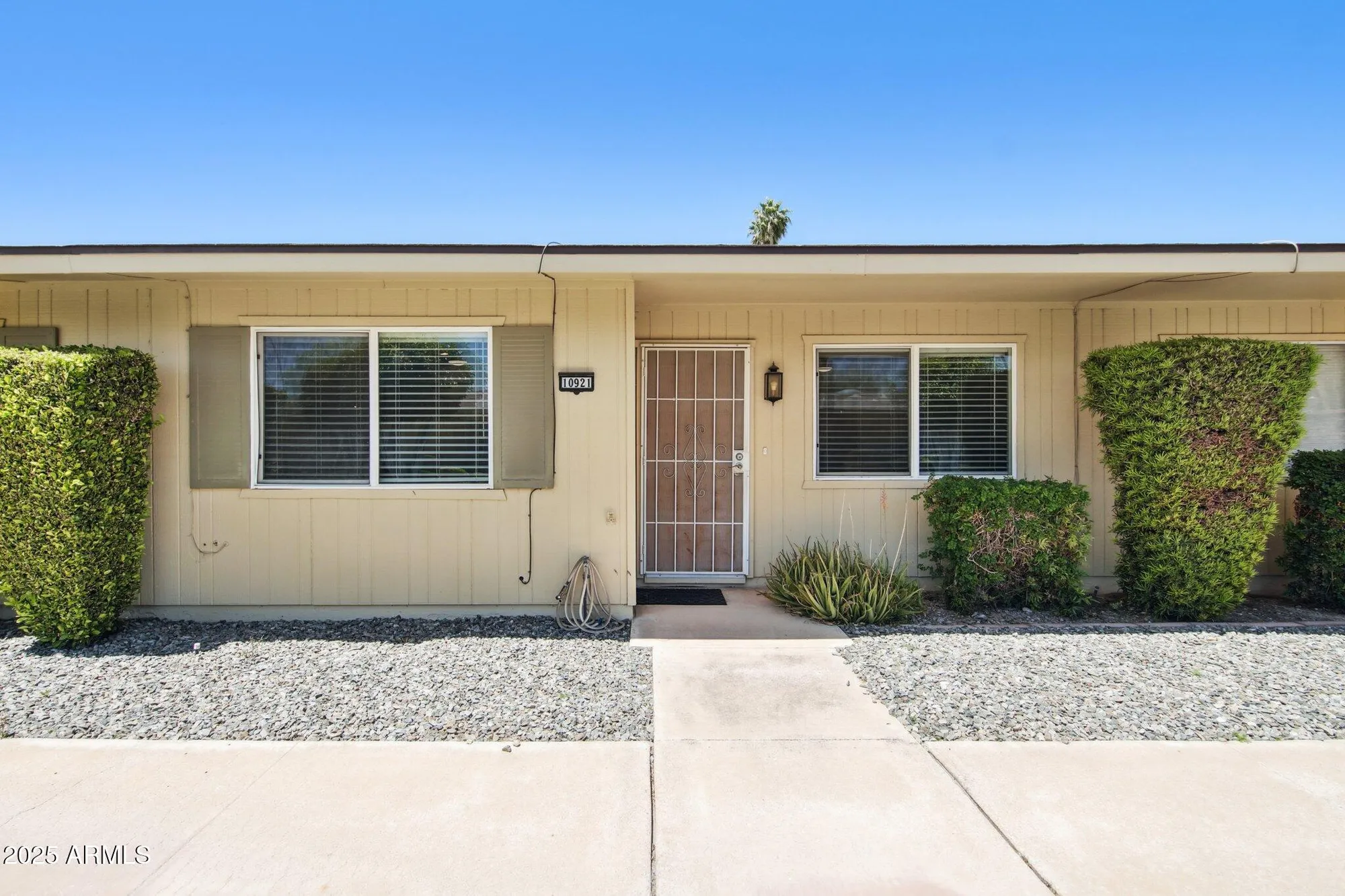 Property Slideshow image 1 of 20 | 10921 w santa fe dr, Sun City, AZ, 85351