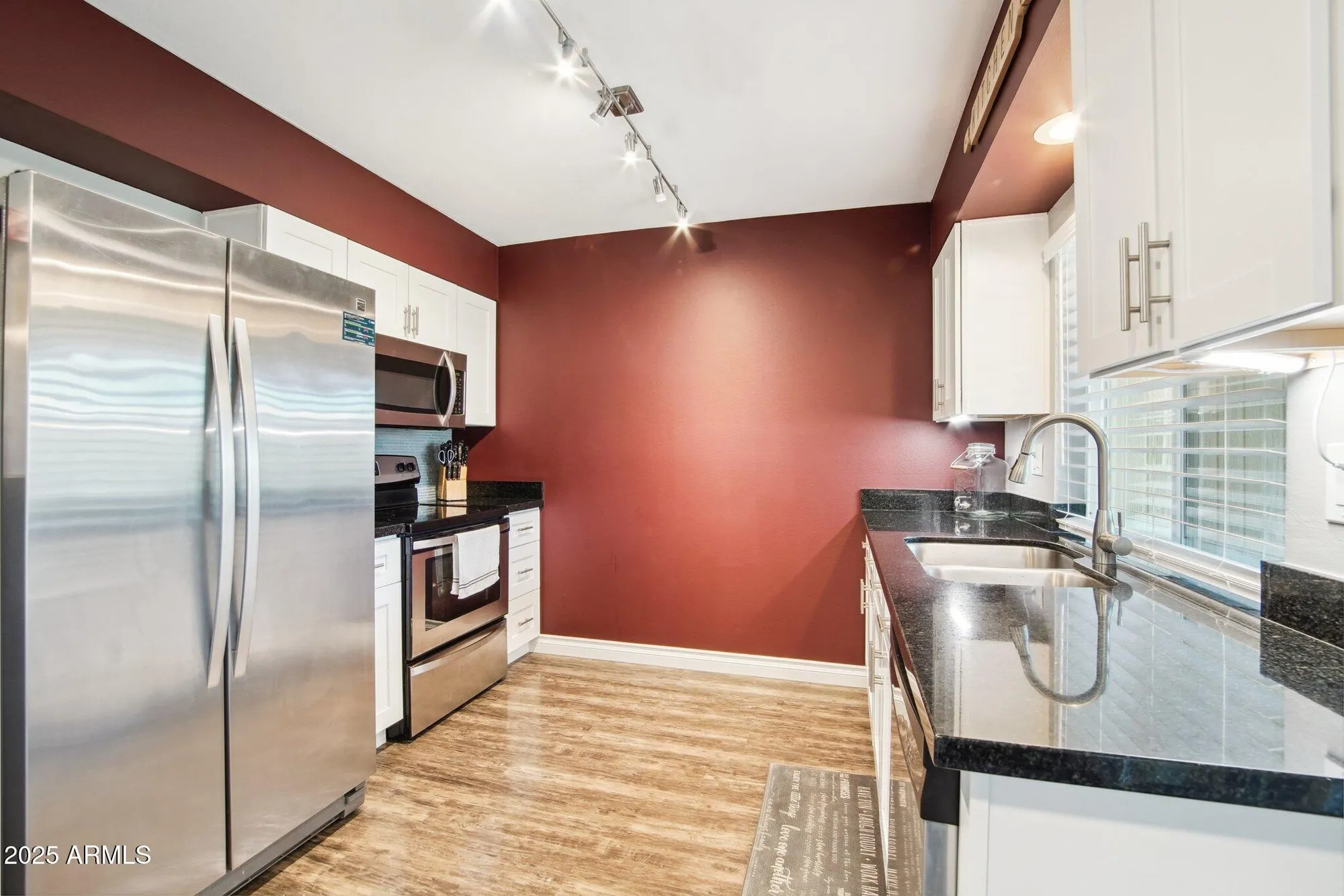 Property Slideshow image 10 of 20 | 10921 w santa fe dr, Sun City, AZ, 85351