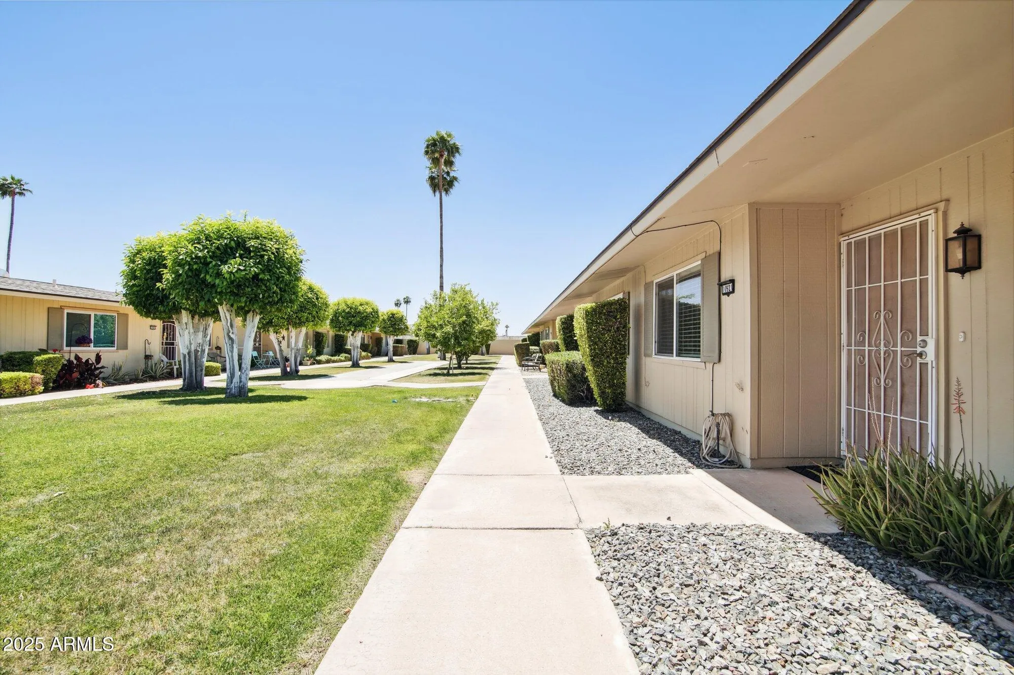 Property Slideshow image 4 of 20 | 10921 w santa fe dr, Sun City, AZ, 85351