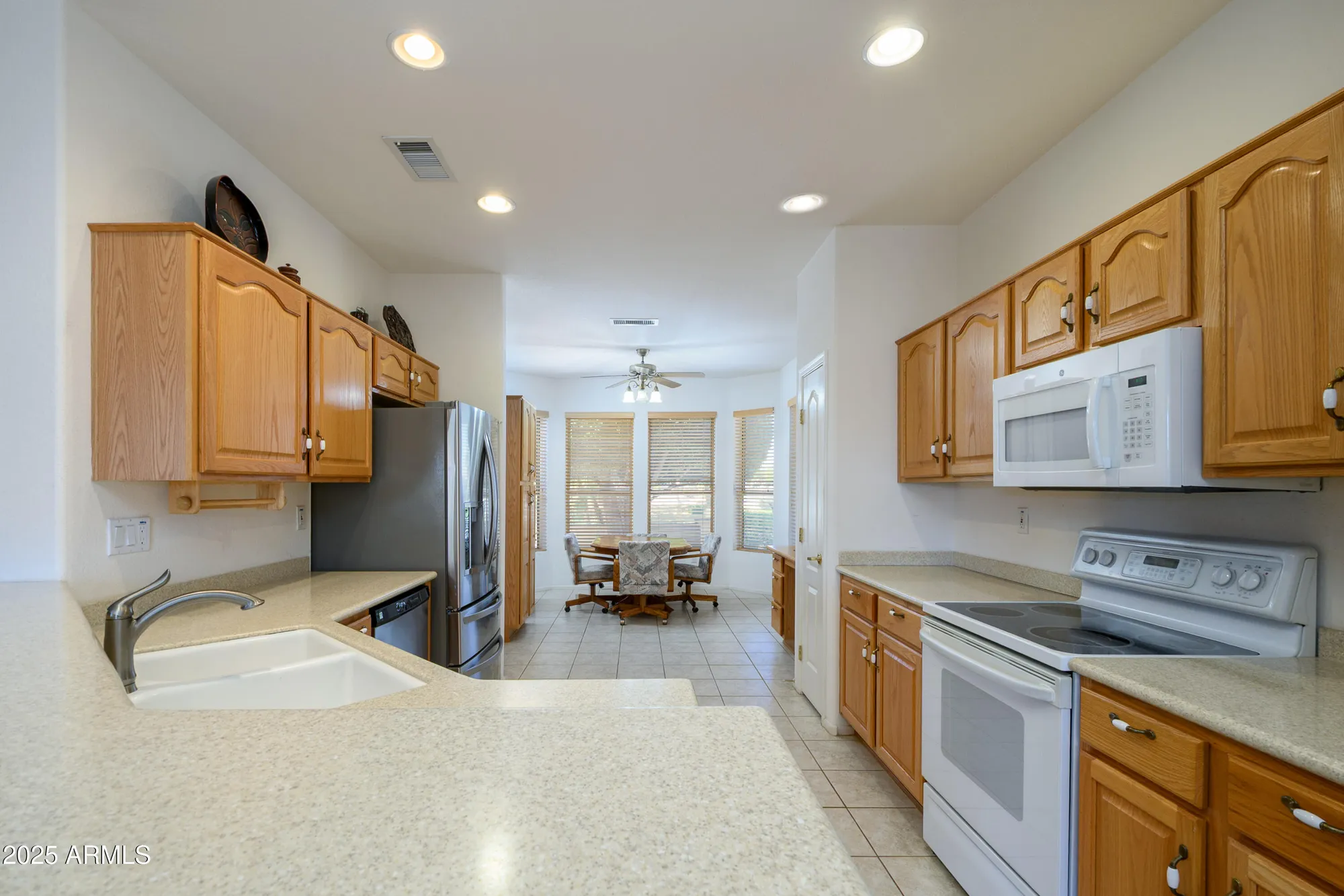 Property Slideshow image 14 of 35 | 17371 n natura trl, Surprise, AZ, 85374