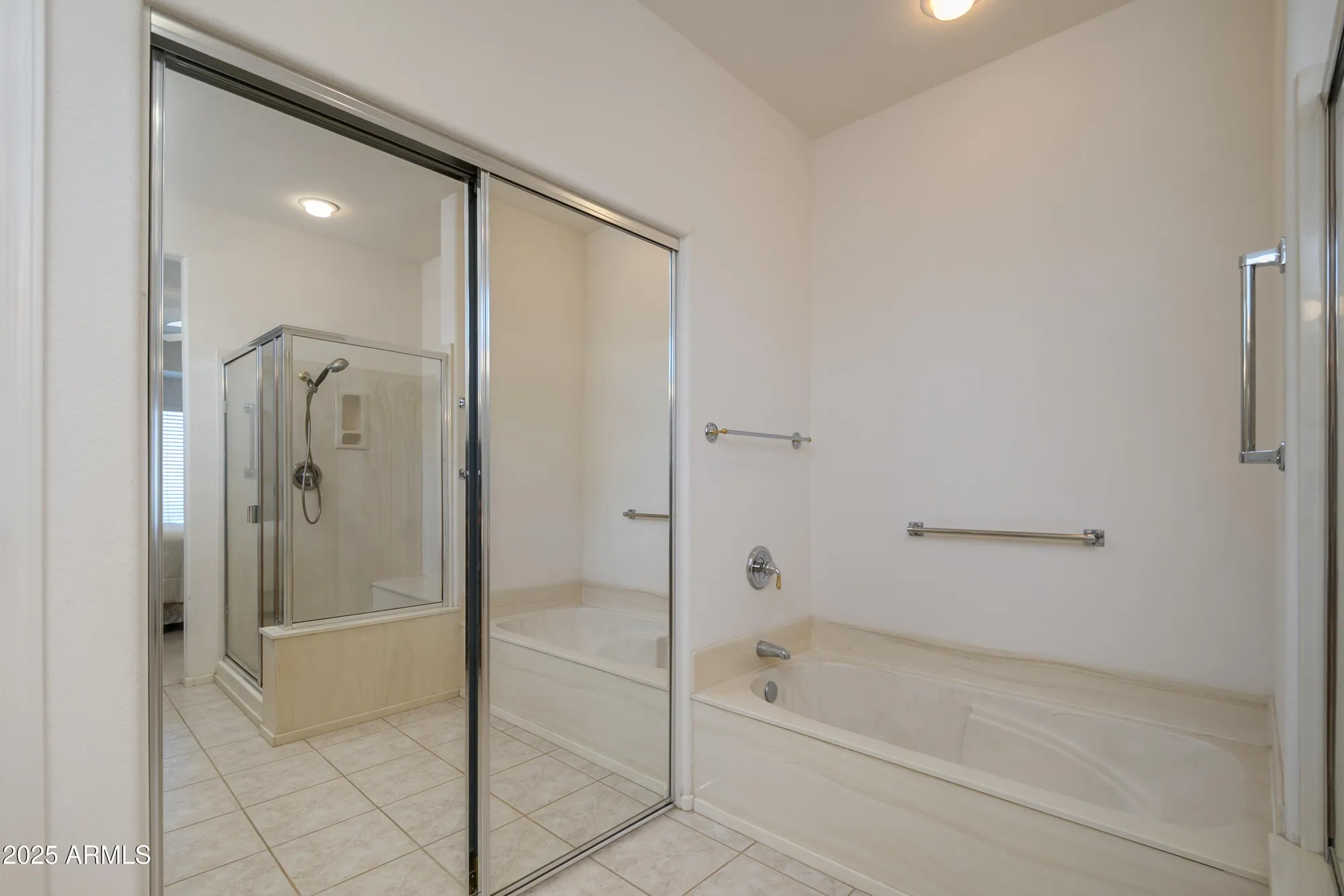 Property Slideshow image 22 of 35 | 17371 n natura trl, Surprise, AZ, 85374