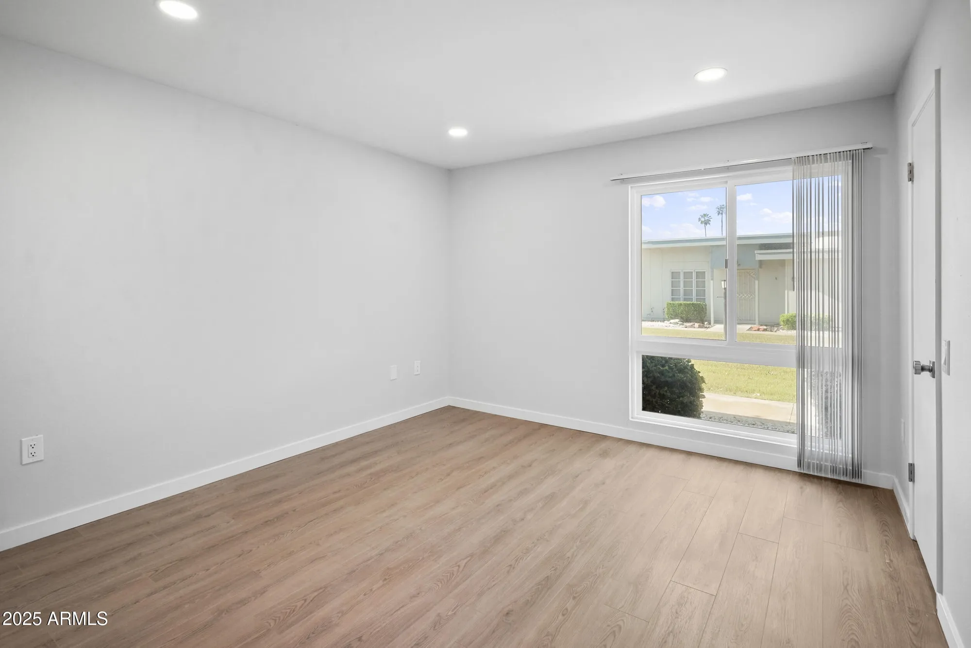Property Slideshow image 10 of 22 | 13018 n 99th dr, Sun City, AZ, 85351