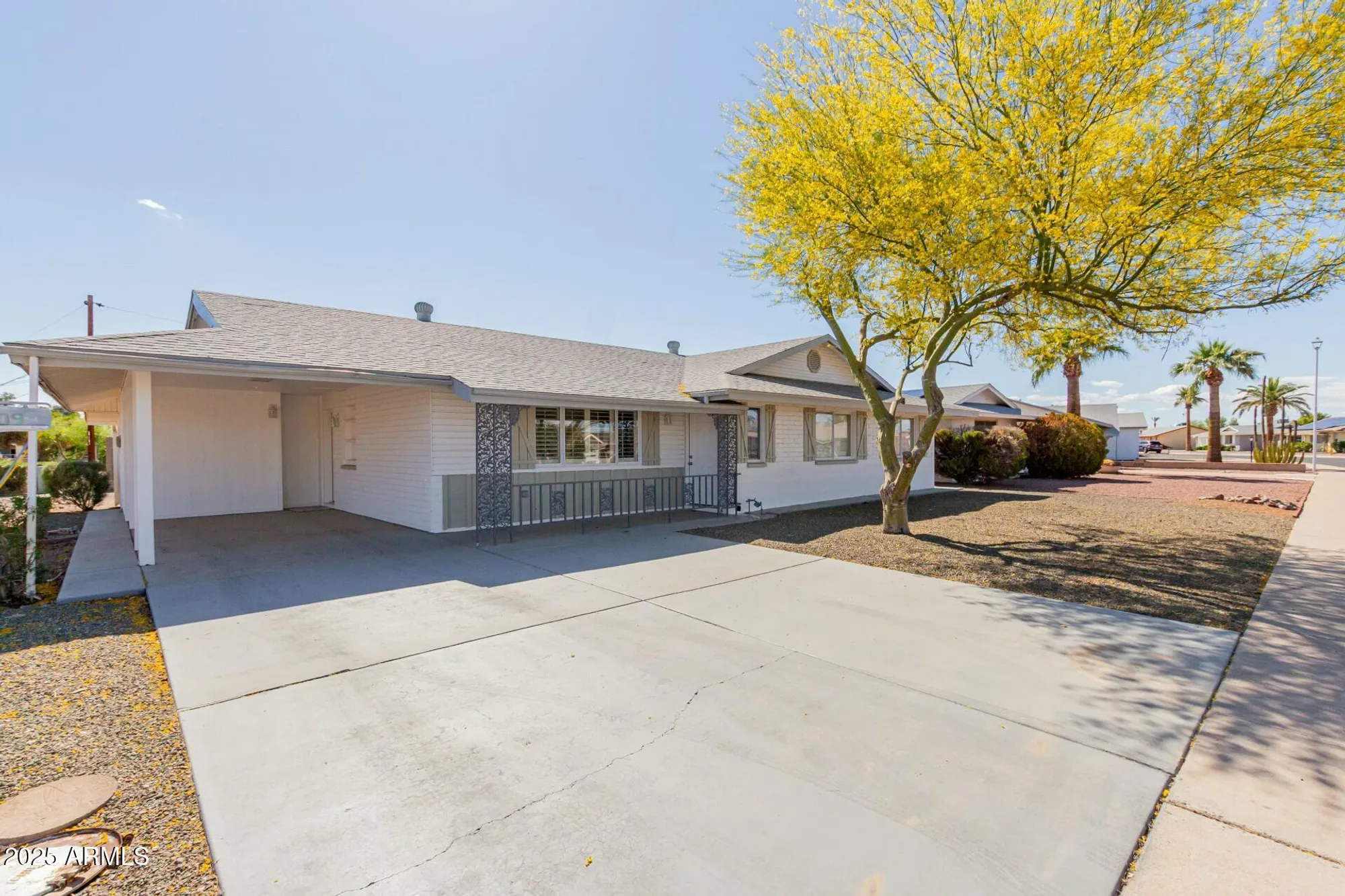 Property Slideshow image 1 of 51 | 10509 w snead dr, Sun City, AZ, 85351