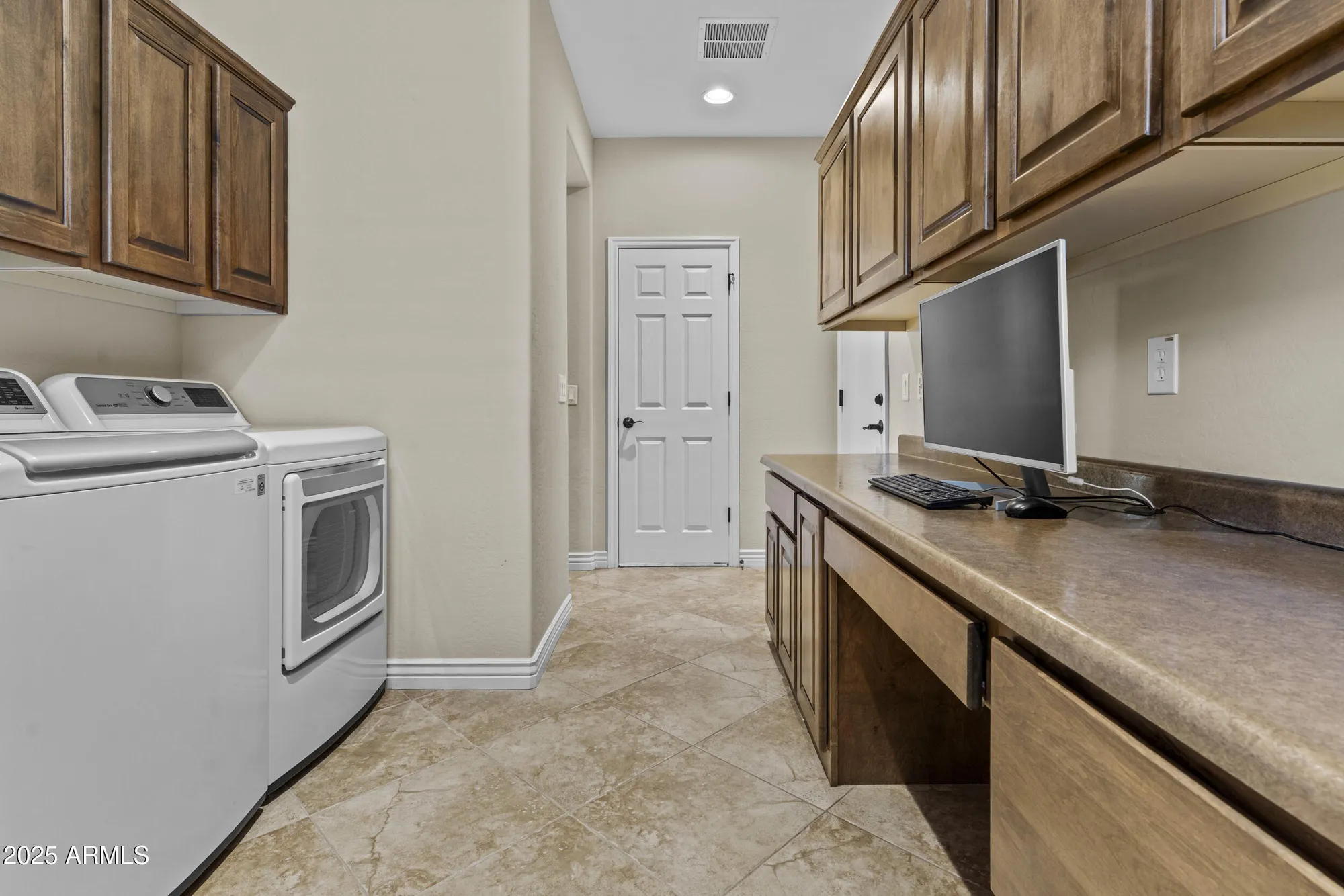 Property Slideshow image 22 of 51 | 1588 e sweet citrus dr, Queen Creek, AZ, 85140