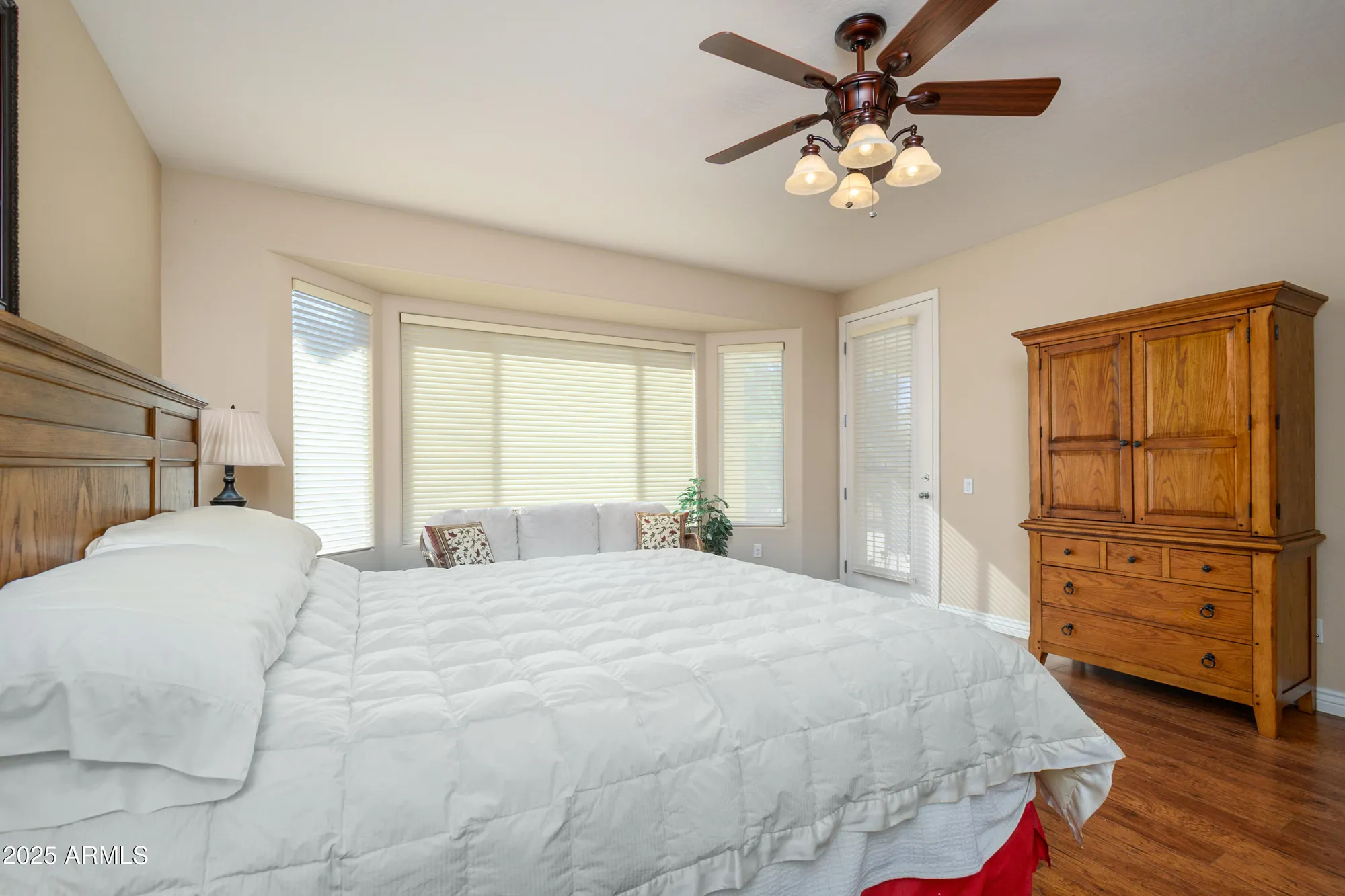 Property Slideshow image 13 of 29 | 21003 n circle cliffs dr, Surprise, AZ, 85387