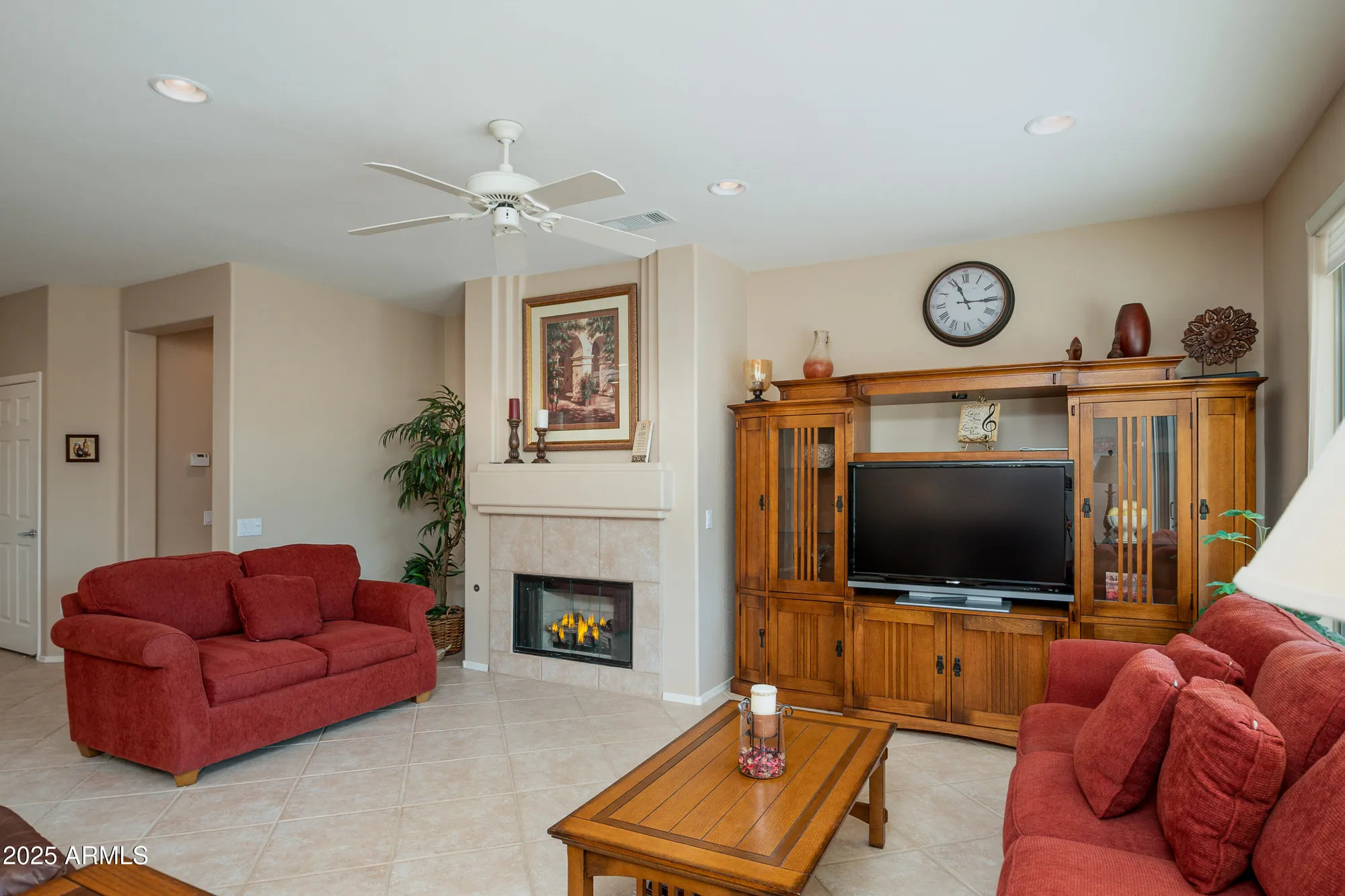 Property Slideshow image 5 of 29 | 21003 n circle cliffs dr, Surprise, AZ, 85387