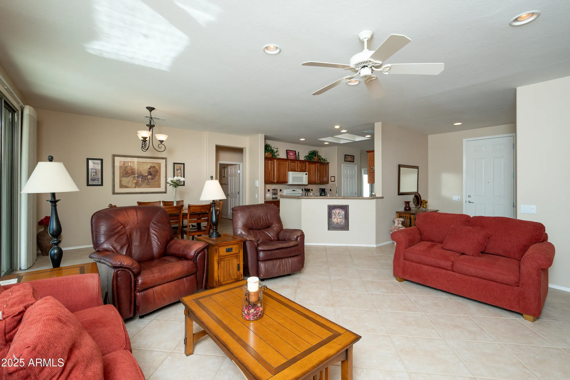 Property Slideshow image 9 of 29 | 21003 n circle cliffs dr, Surprise, AZ, 85387