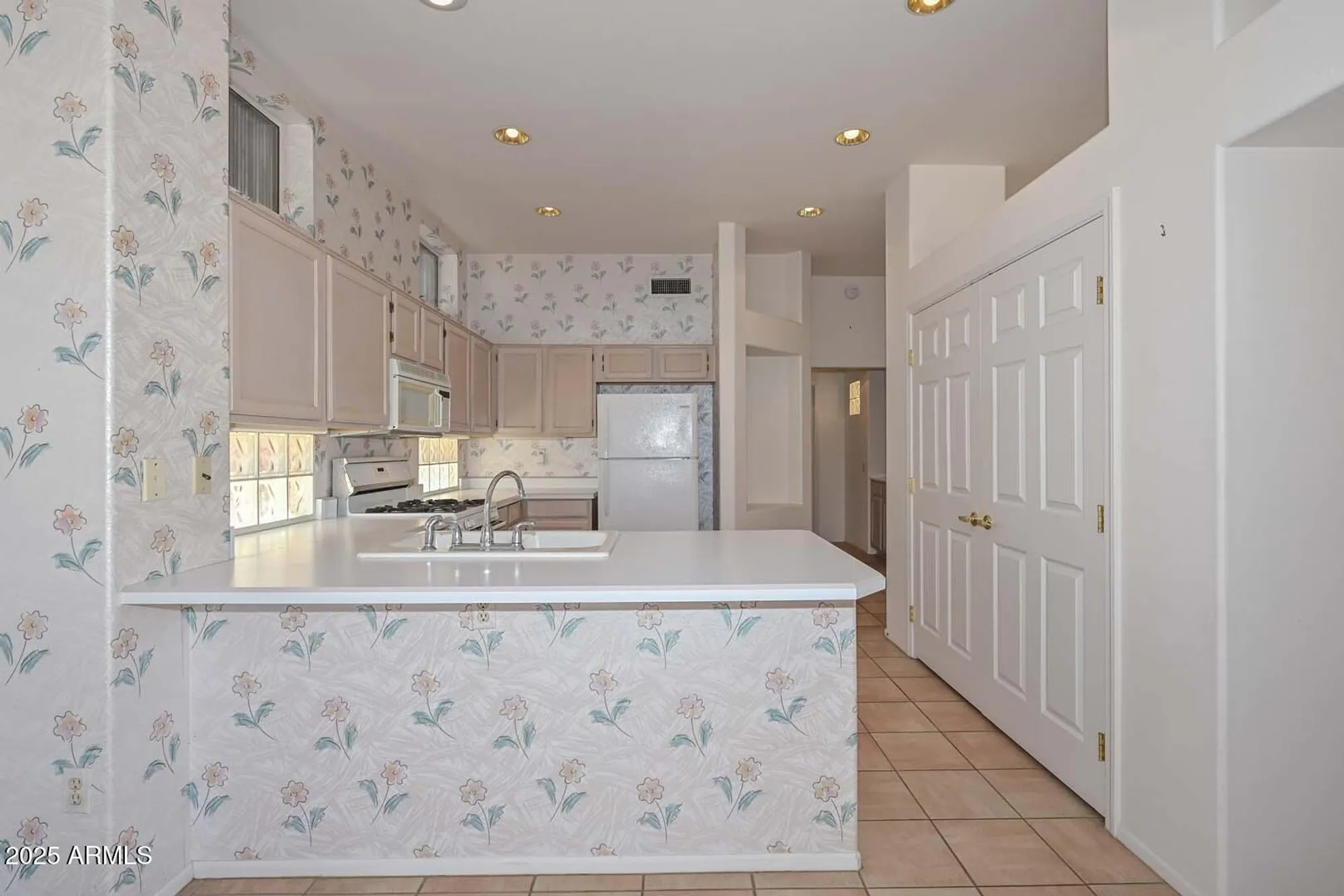 Property Slideshow image 3 of 59 | 13612 w robertson dr, Sun City West, AZ, 85375