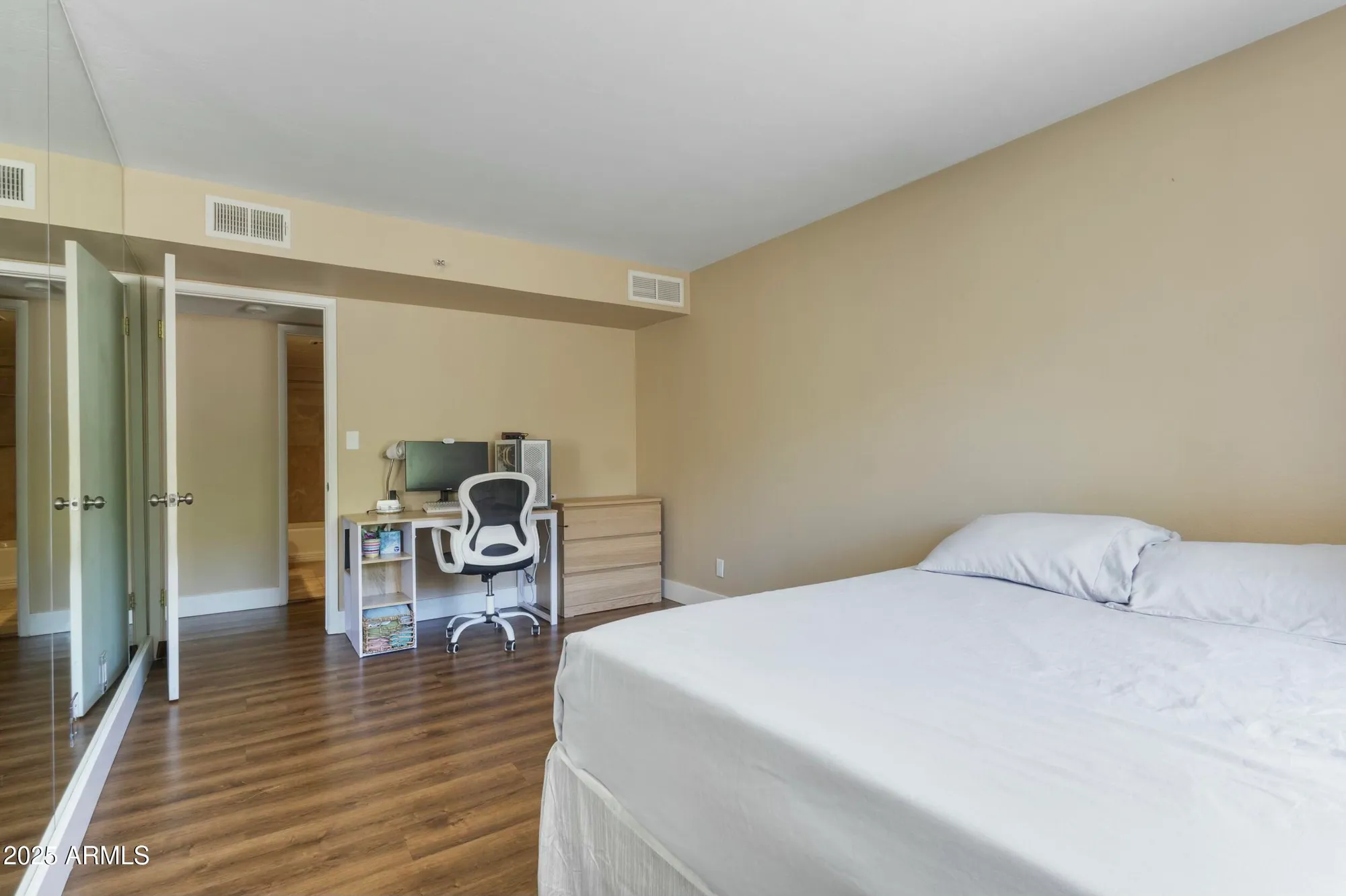 Property Slideshow image 21 of 34 | 7840 e camelback rd unit 110, Scottsdale, AZ, 85251