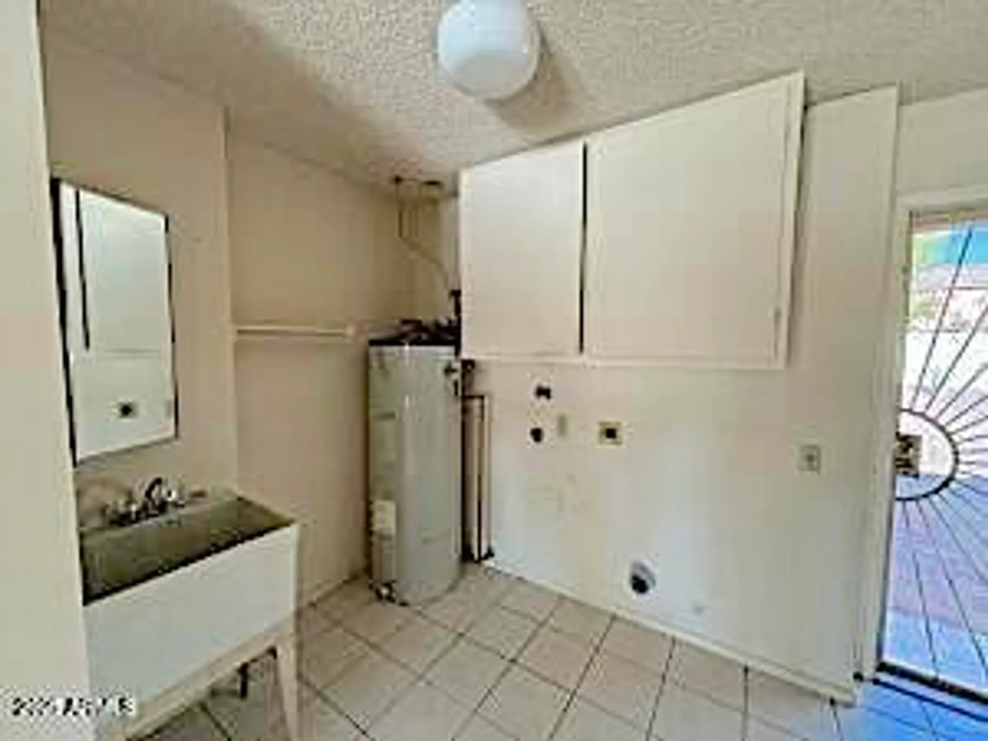 Property Slideshow image 13 of 48 | 17407 n country club dr, Sun City, AZ, 85373