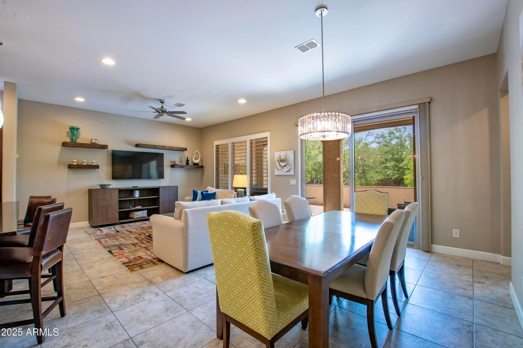 Property Slideshow image 18 of 45 | 16913 w holly st, Goodyear, AZ, 85395