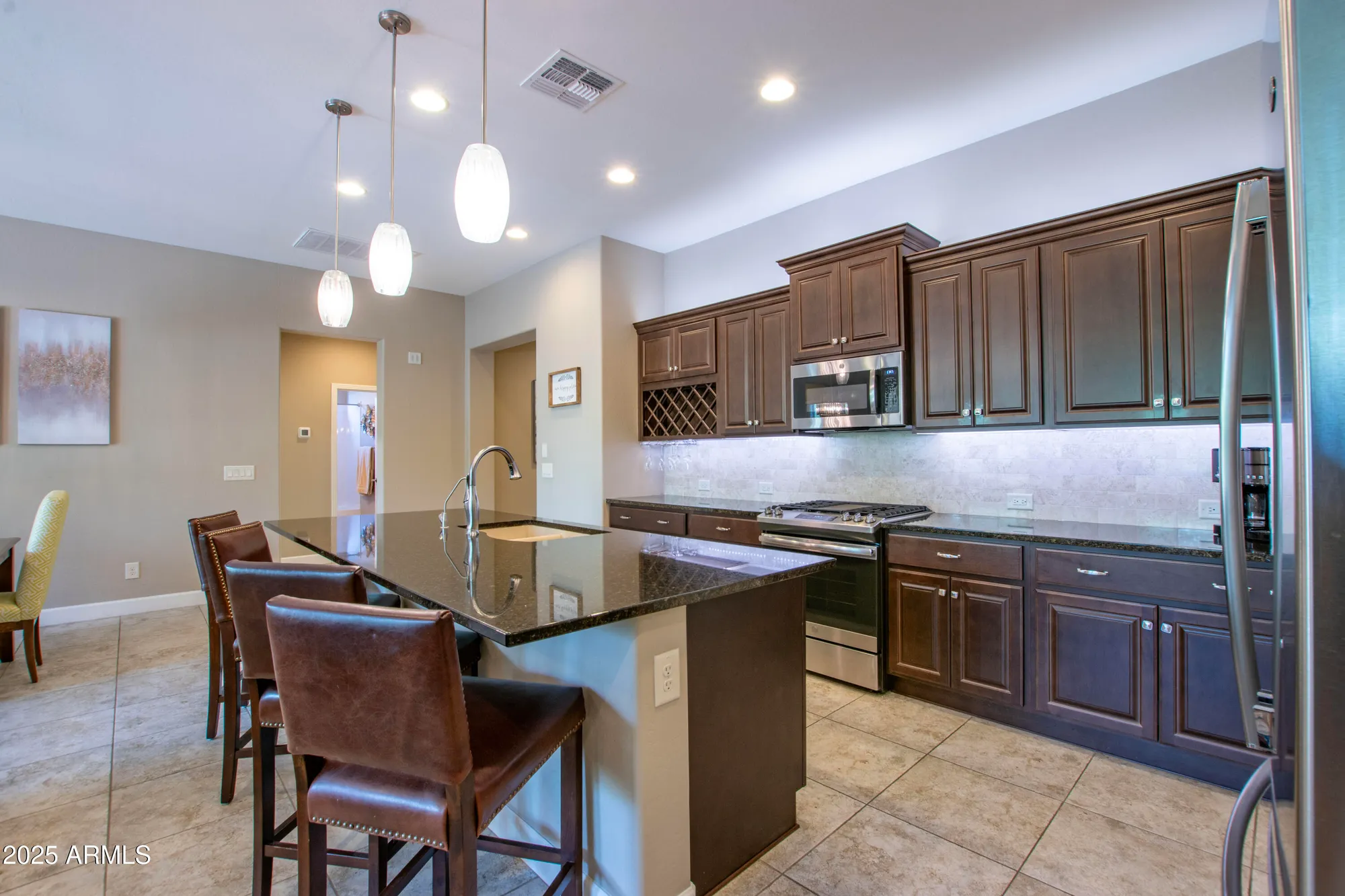 Property Slideshow image 11 of 45 | 16913 w holly st, Goodyear, AZ, 85395