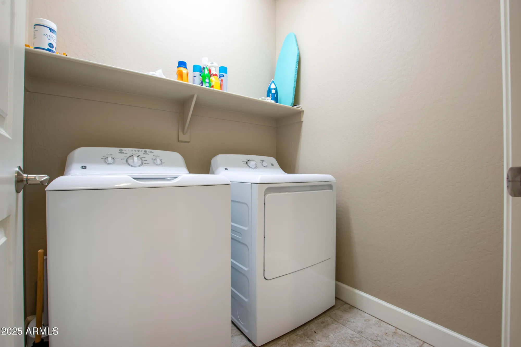 Property Slideshow image 35 of 45 | 16913 w holly st, Goodyear, AZ, 85395