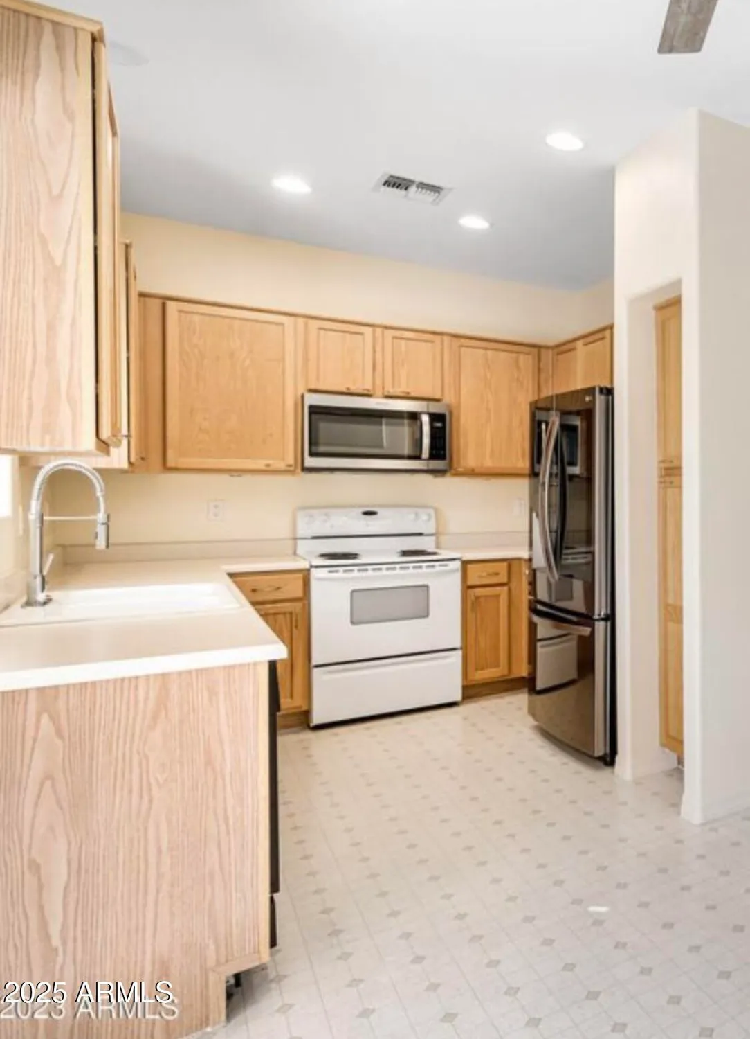 Property Slideshow image 20 of 29 | 1869 e birch st, Casa Grande, AZ, 85122